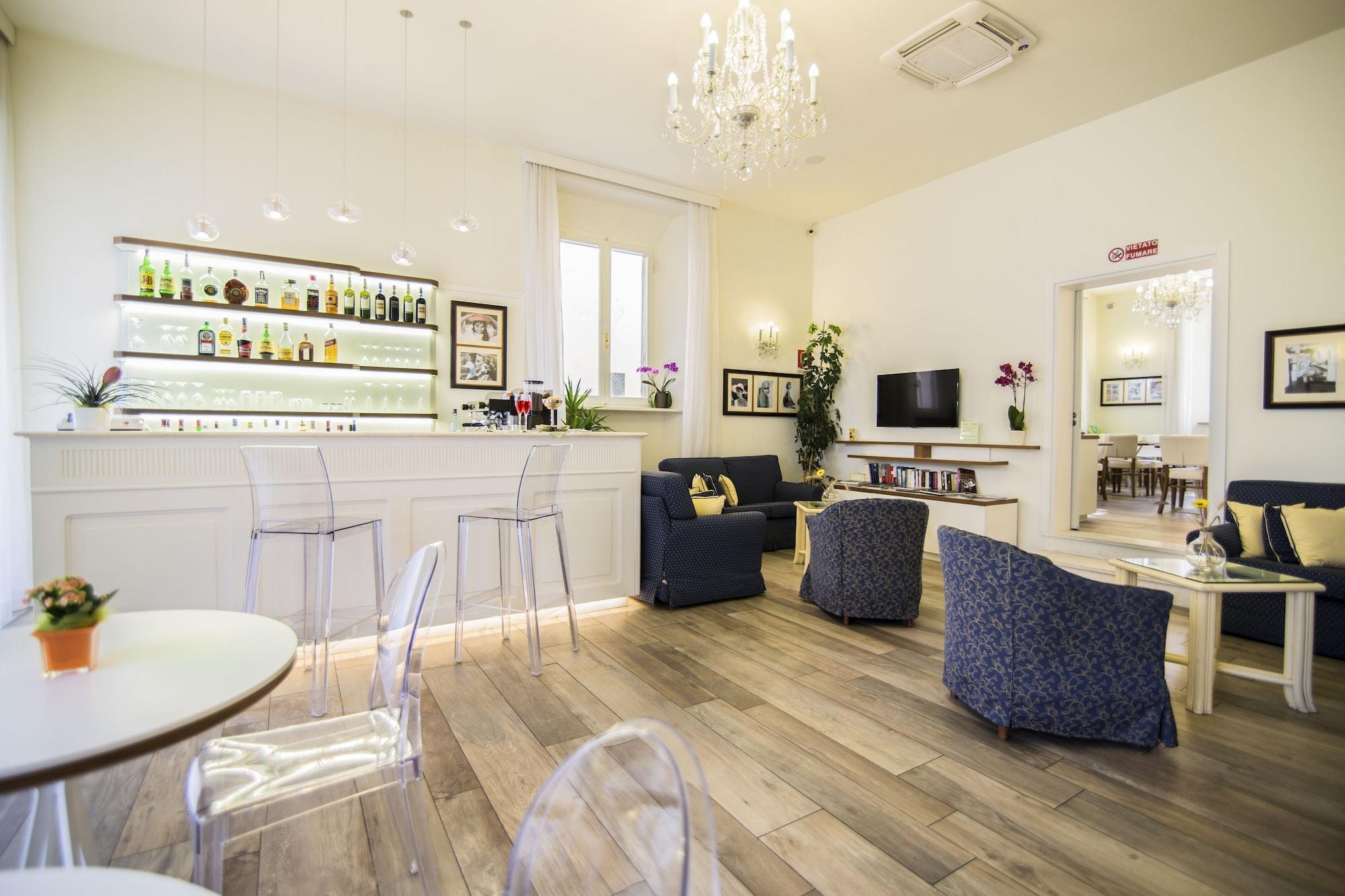 Bar/Salón Hotel Italia
