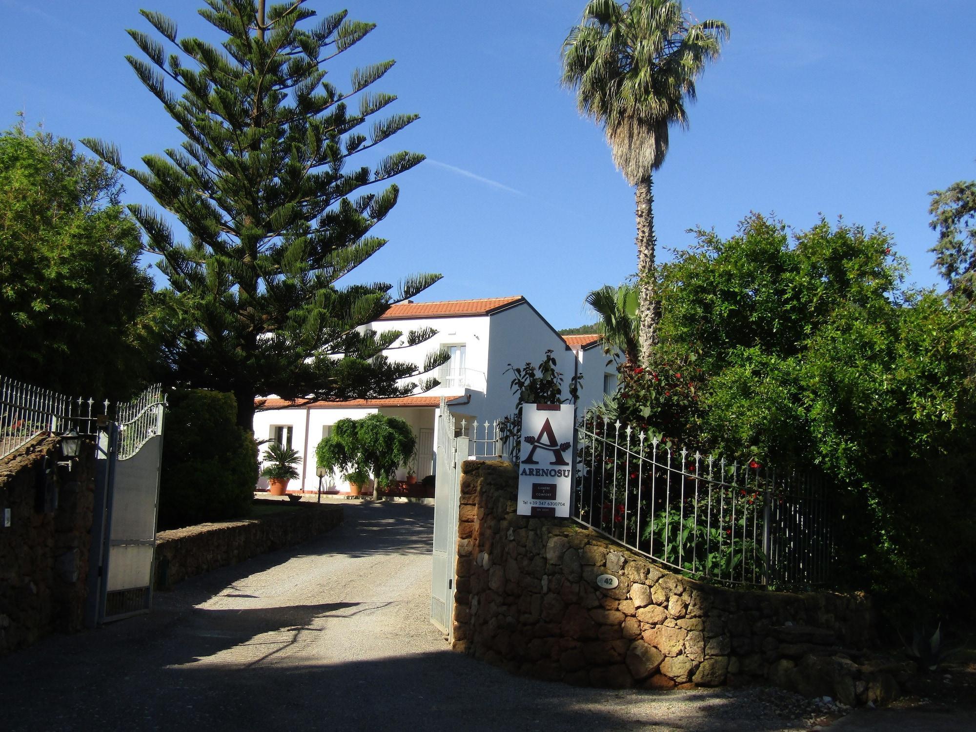 Varios Arenosu a pochi Km dalle spiagge