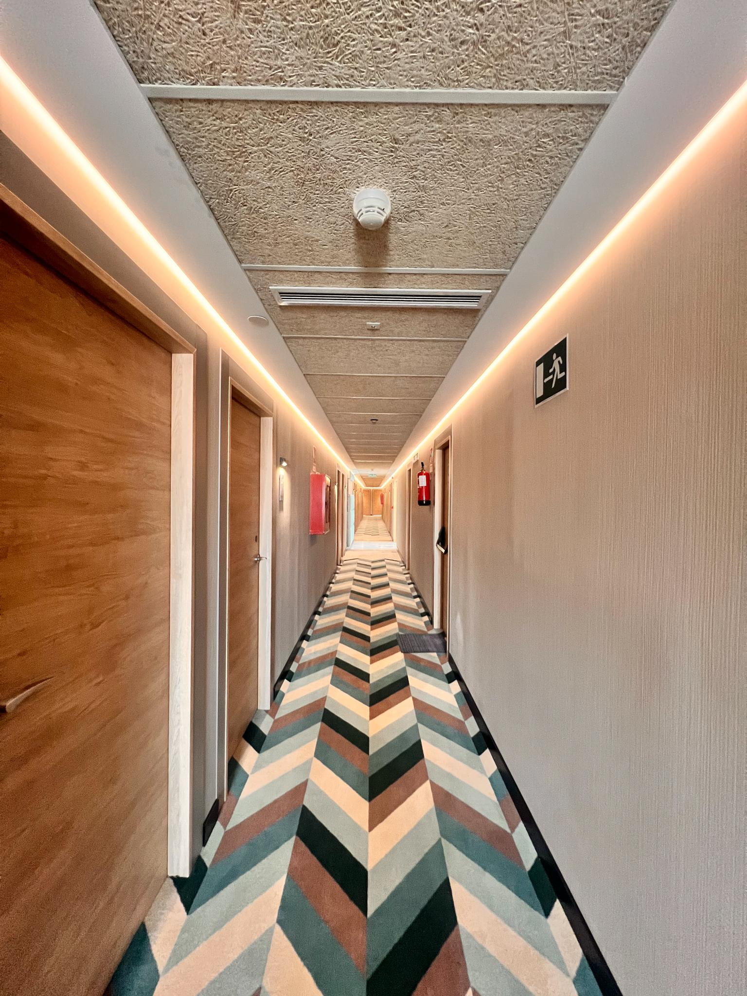 Vista Lobby Hotel Sercotel Maya Alicante