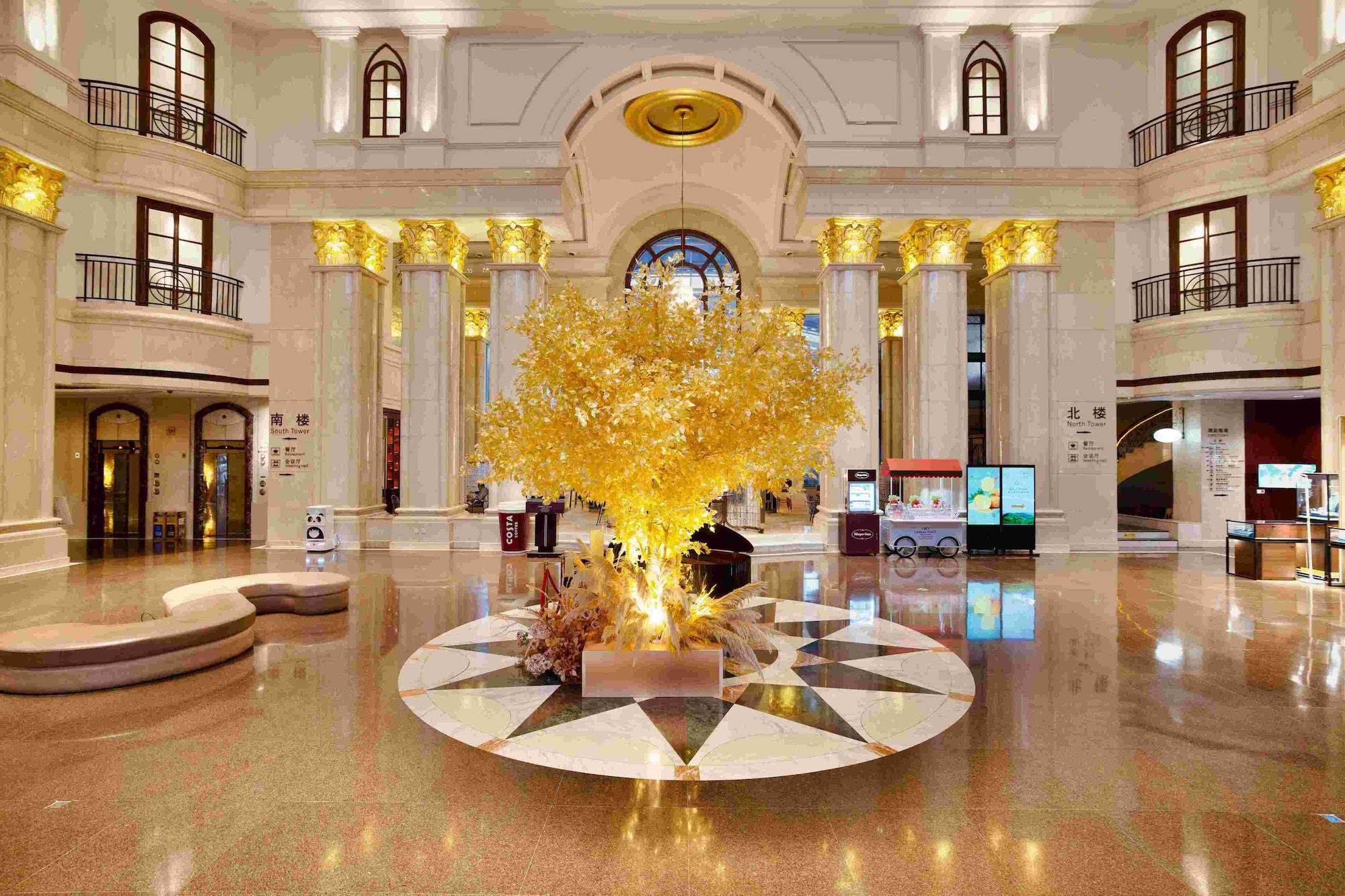 Vista Lobby Crowne Plaza City Center Ningbo by IHG