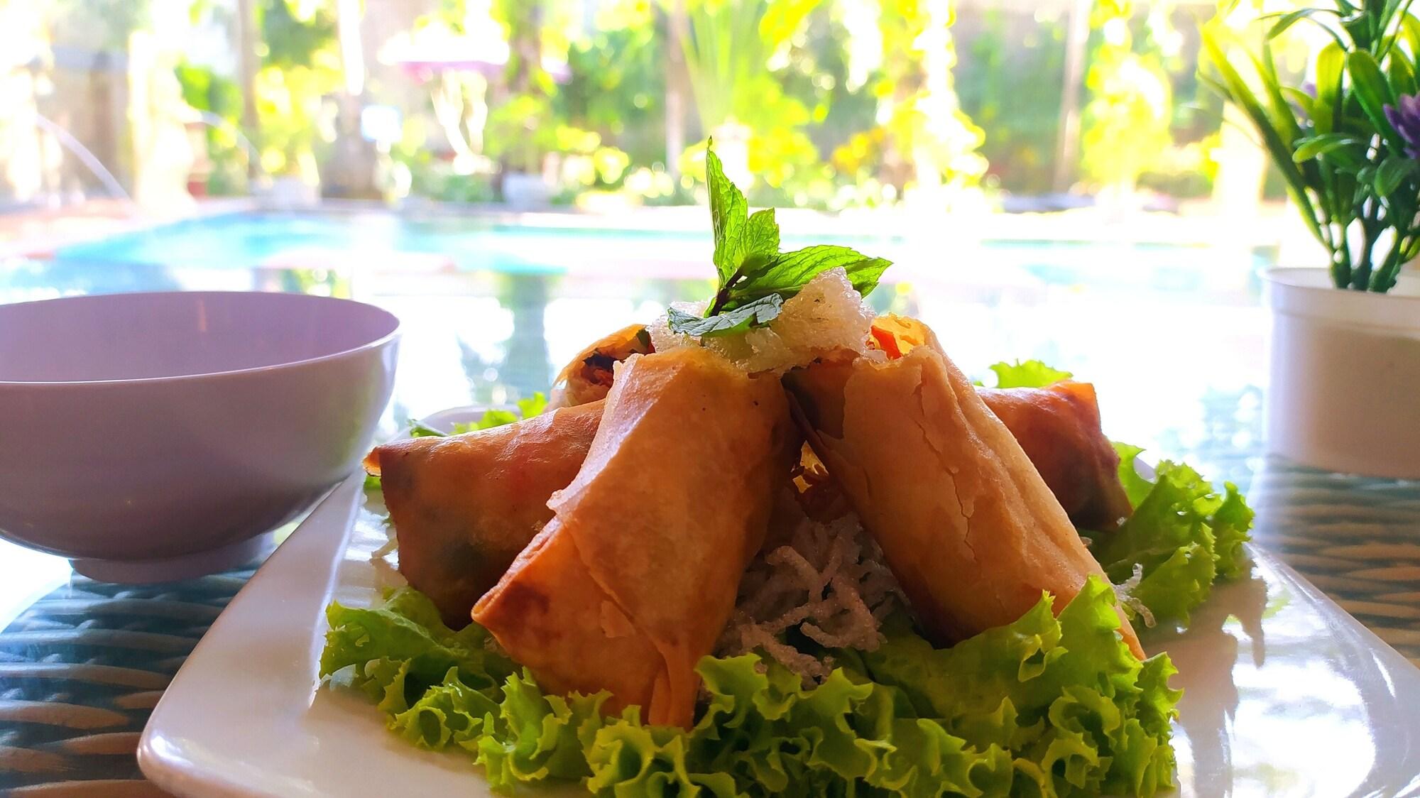 Restaurant Puri Saron Hotel Denpasar