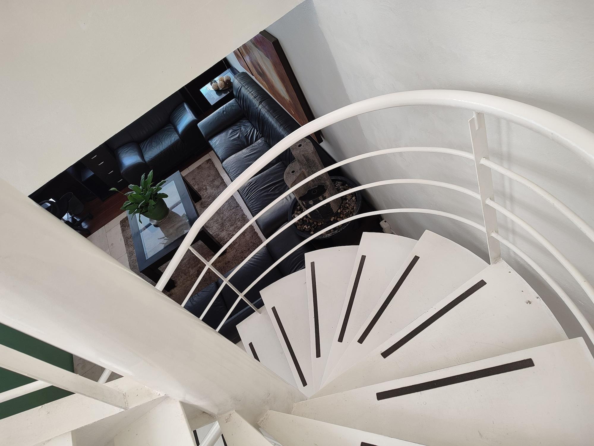Vista Lobby Lombardo Suites