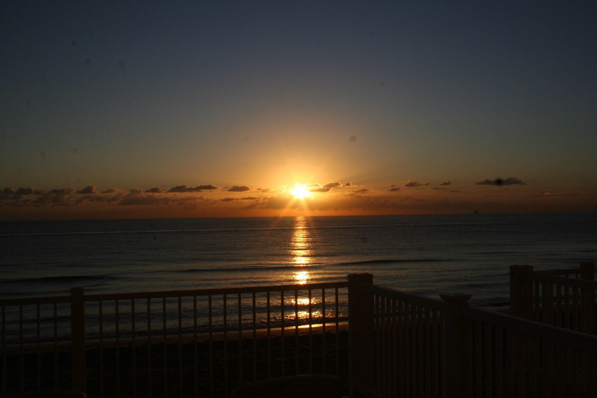 Playa Sun Tower Hotel & Suites on the Beach