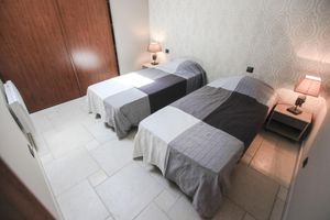 Alojamiento - Ferme Le Claous with natural swimming pool 12 minutes from the beach