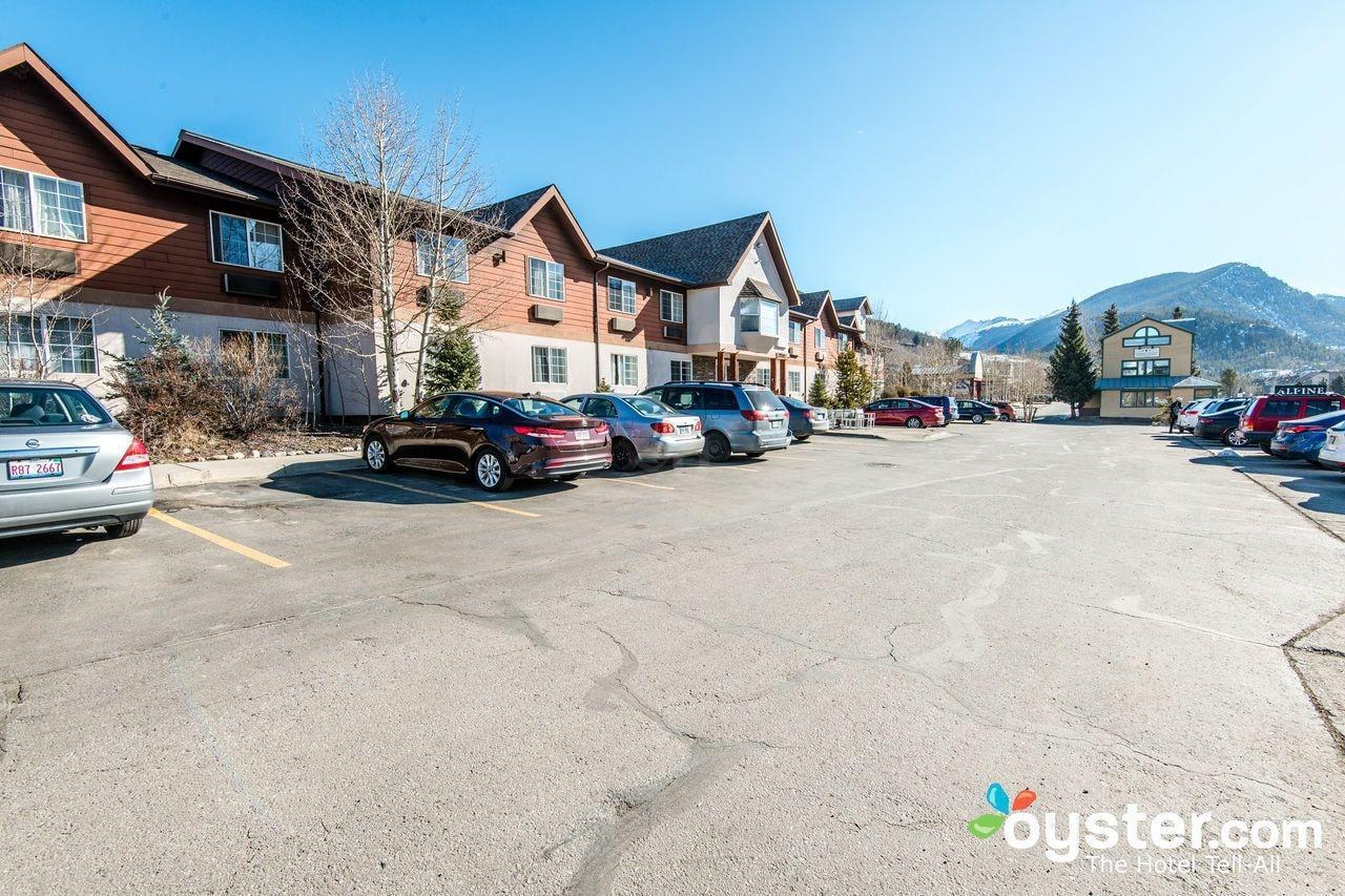 Vista Exterior 3 Peaks Lodge