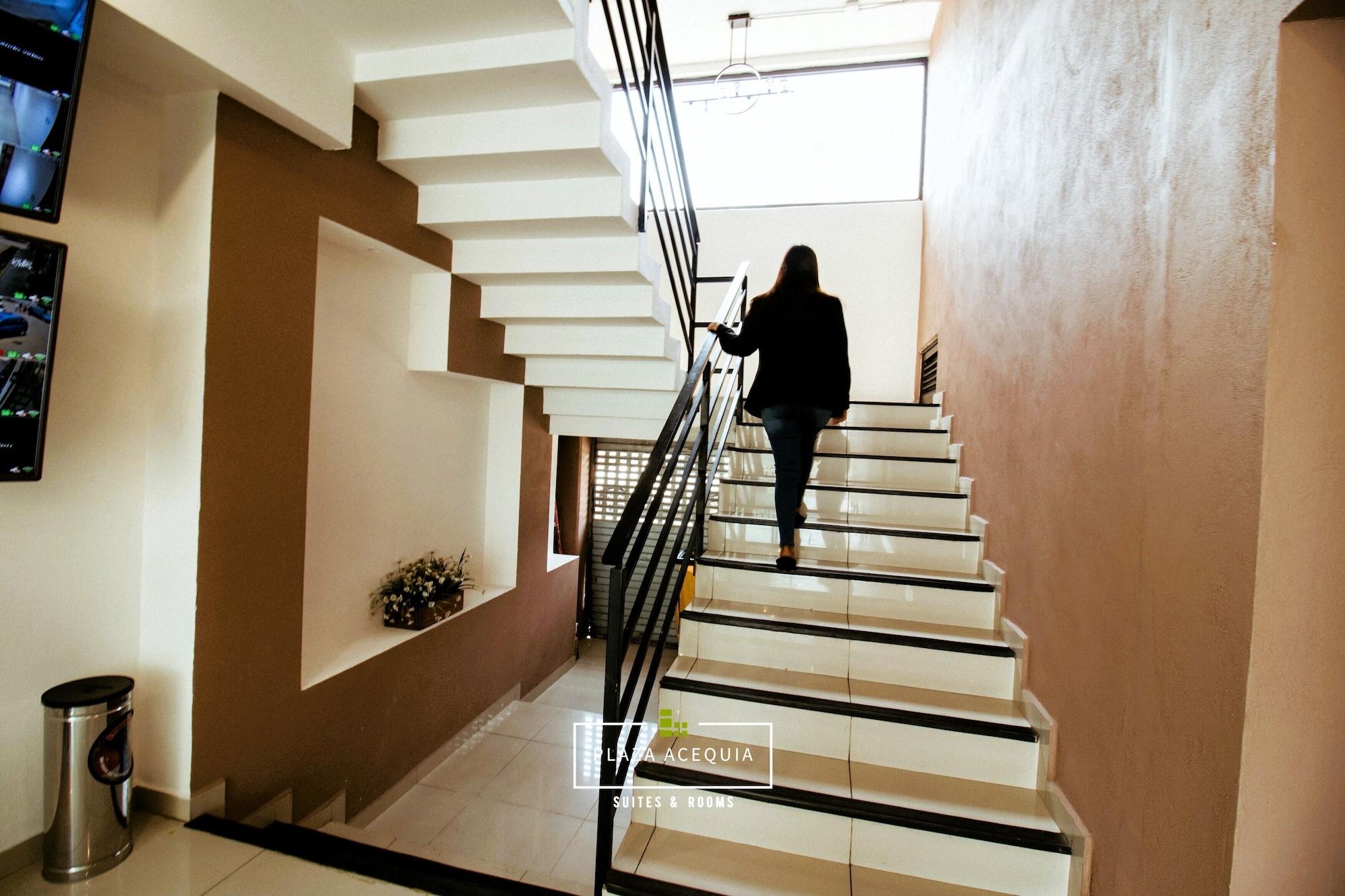 Varios Suites Plaza Acequia