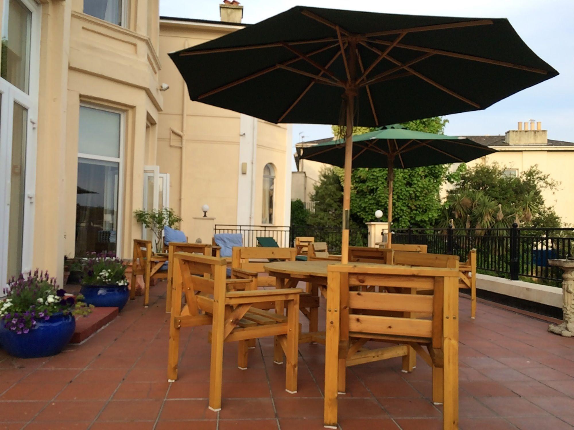 Comodidades del Alojamiento Crofton House Hotel