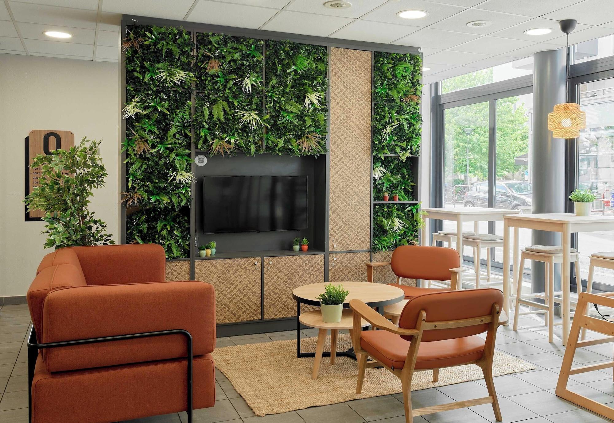 Vista Lobby B&B HOTEL Paris Est Bobigny