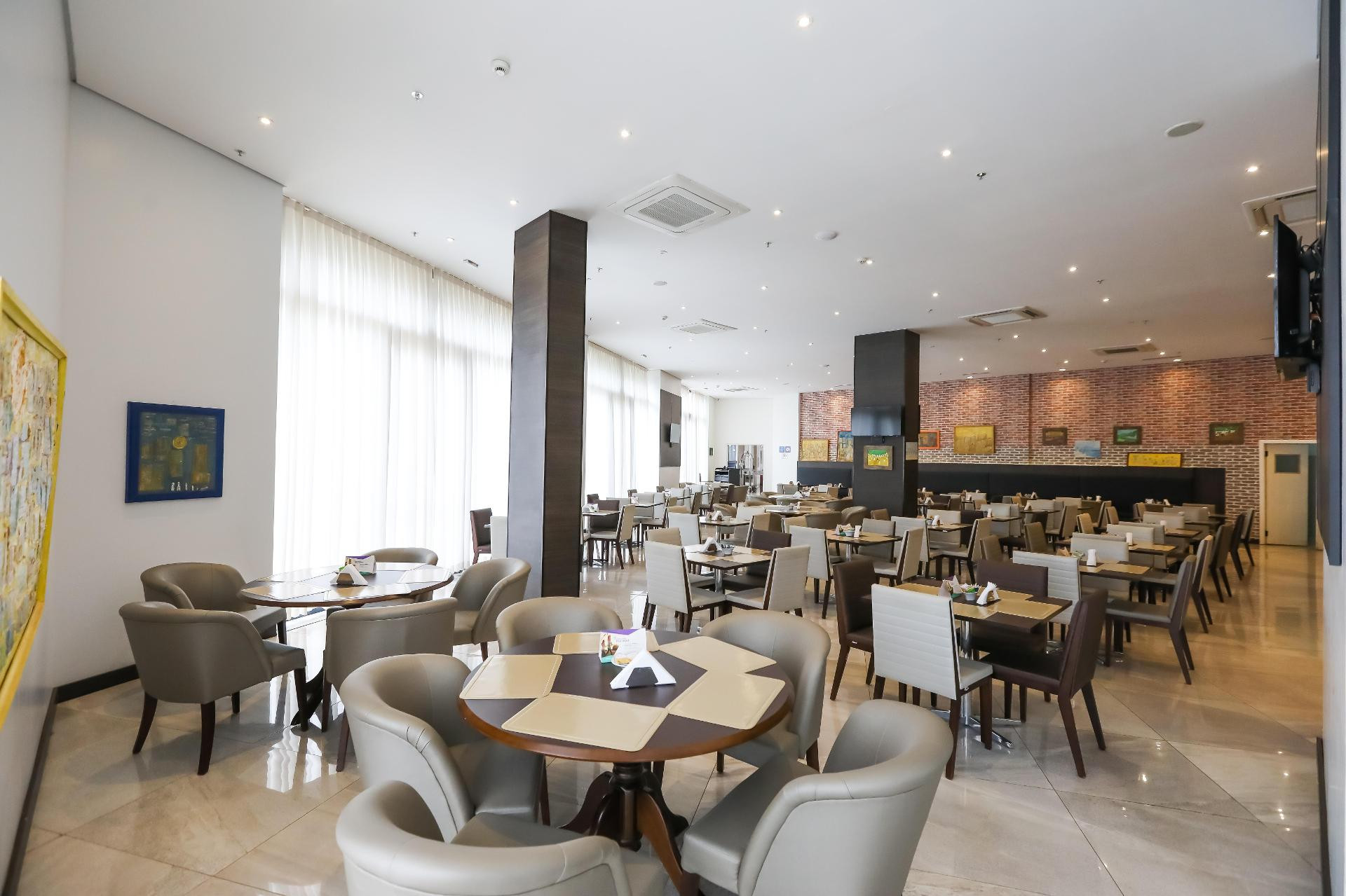 Restaurant TRYP by Wyndham Ribeirão Preto