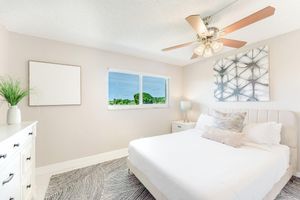 Paquete - Boca Raton - Across from Beach - Balcony • Pool • Parking • 2BR
