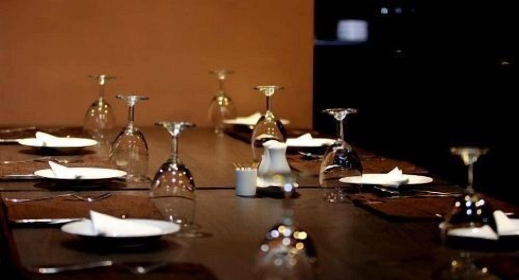 Bar/Salón Gyelsa Boutique