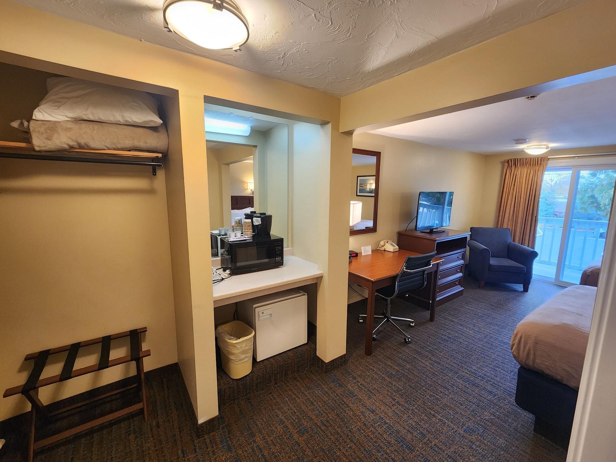 Set de Habitación Hyannis Travel Inn