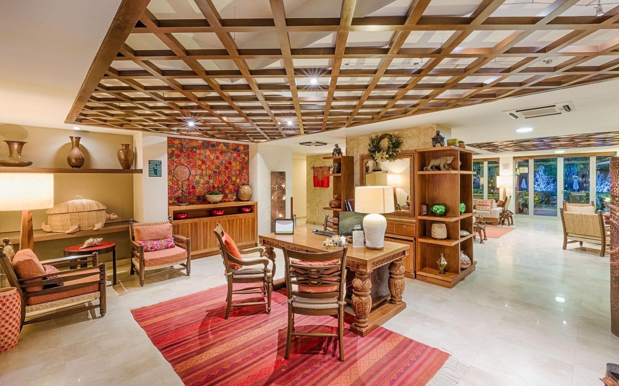 Vista Lobby Aak-Bal All Suite Resort