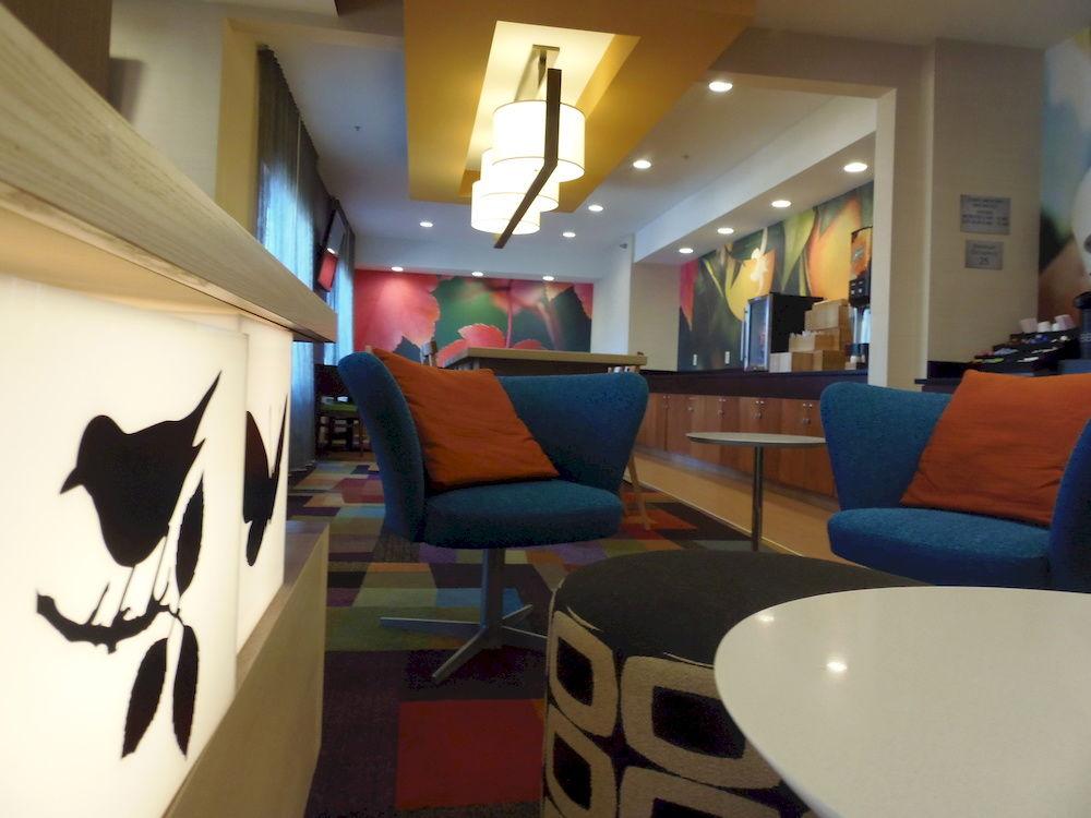 Vista Lobby Fairfield Inn and Suites by Marriott Indianapolis Airport