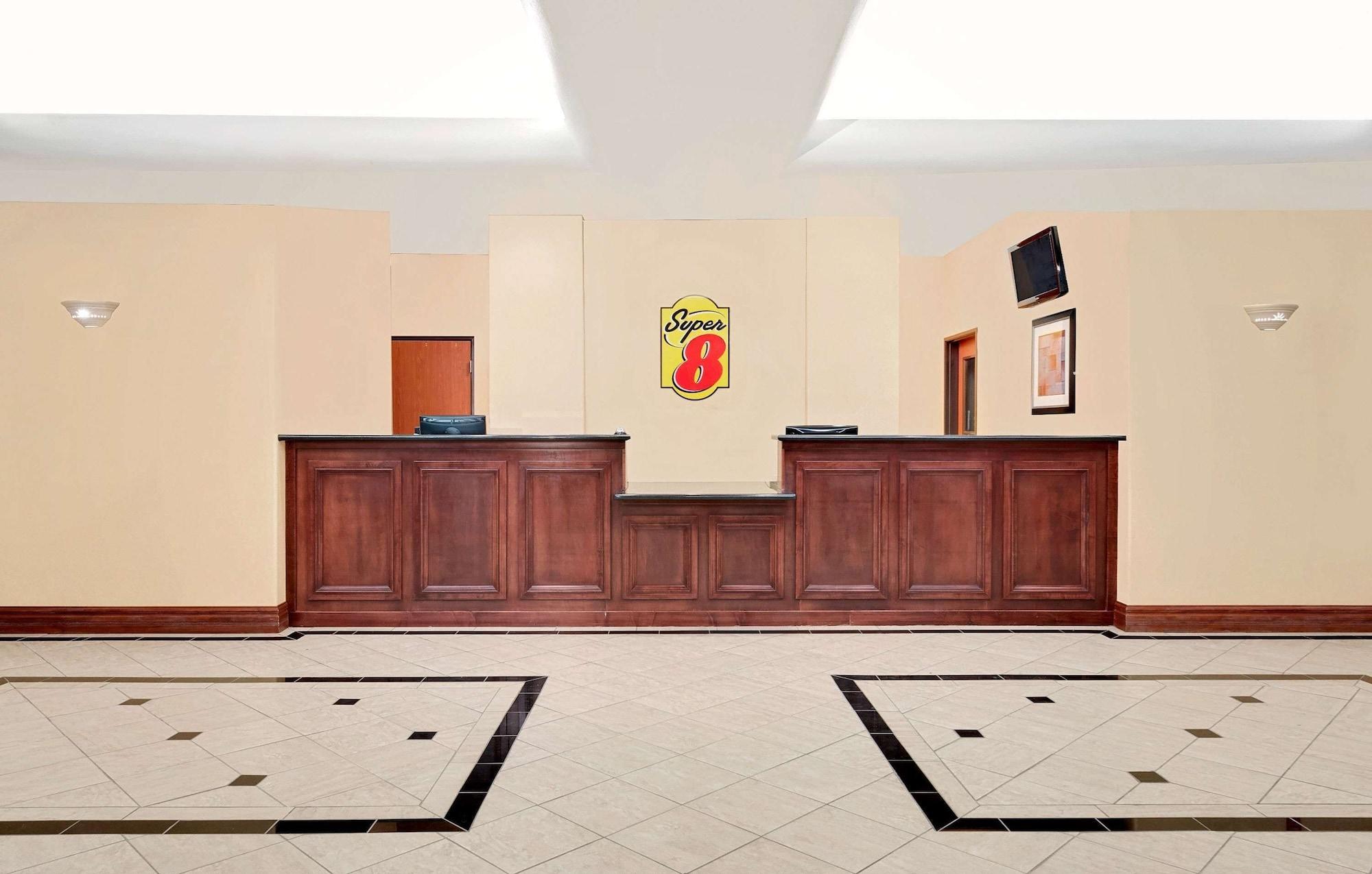 Vista Lobby Super 8 by Wyndham Odessa TX