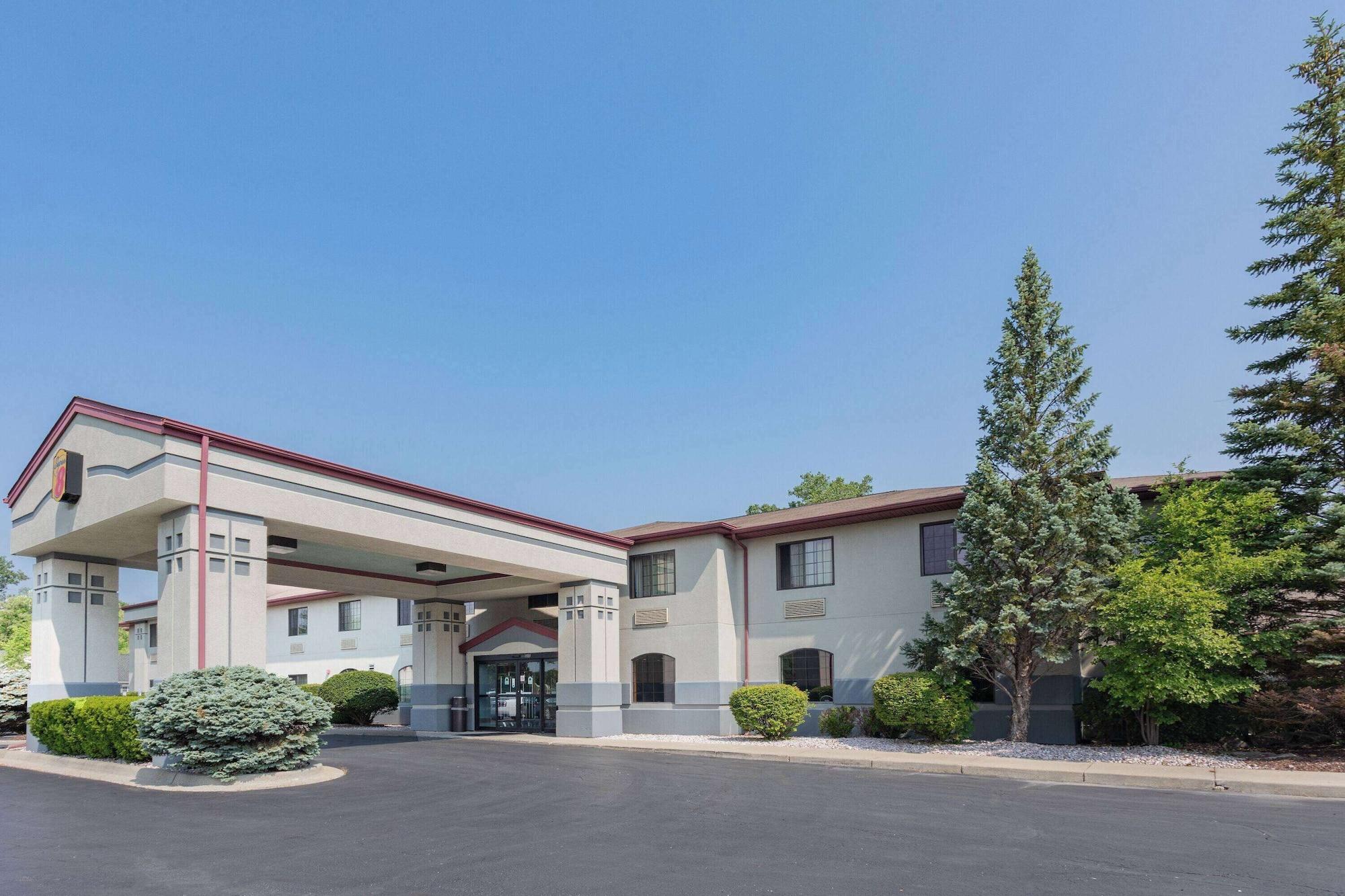 Vista Exterior Super 8 by Wyndham Marysville/Port Huron Area
