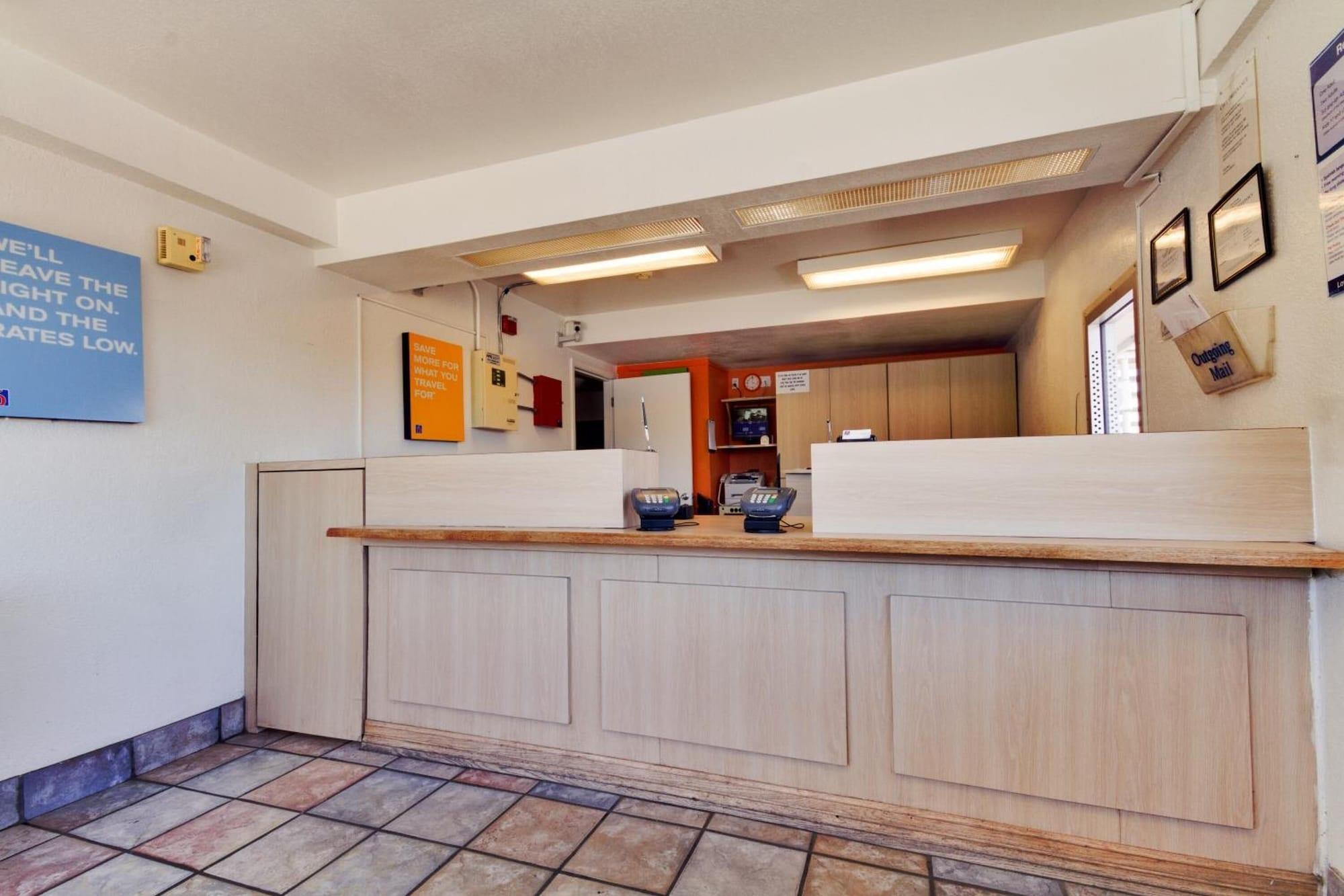 Vista Lobby Motel 6 Irving, TX - Dallas