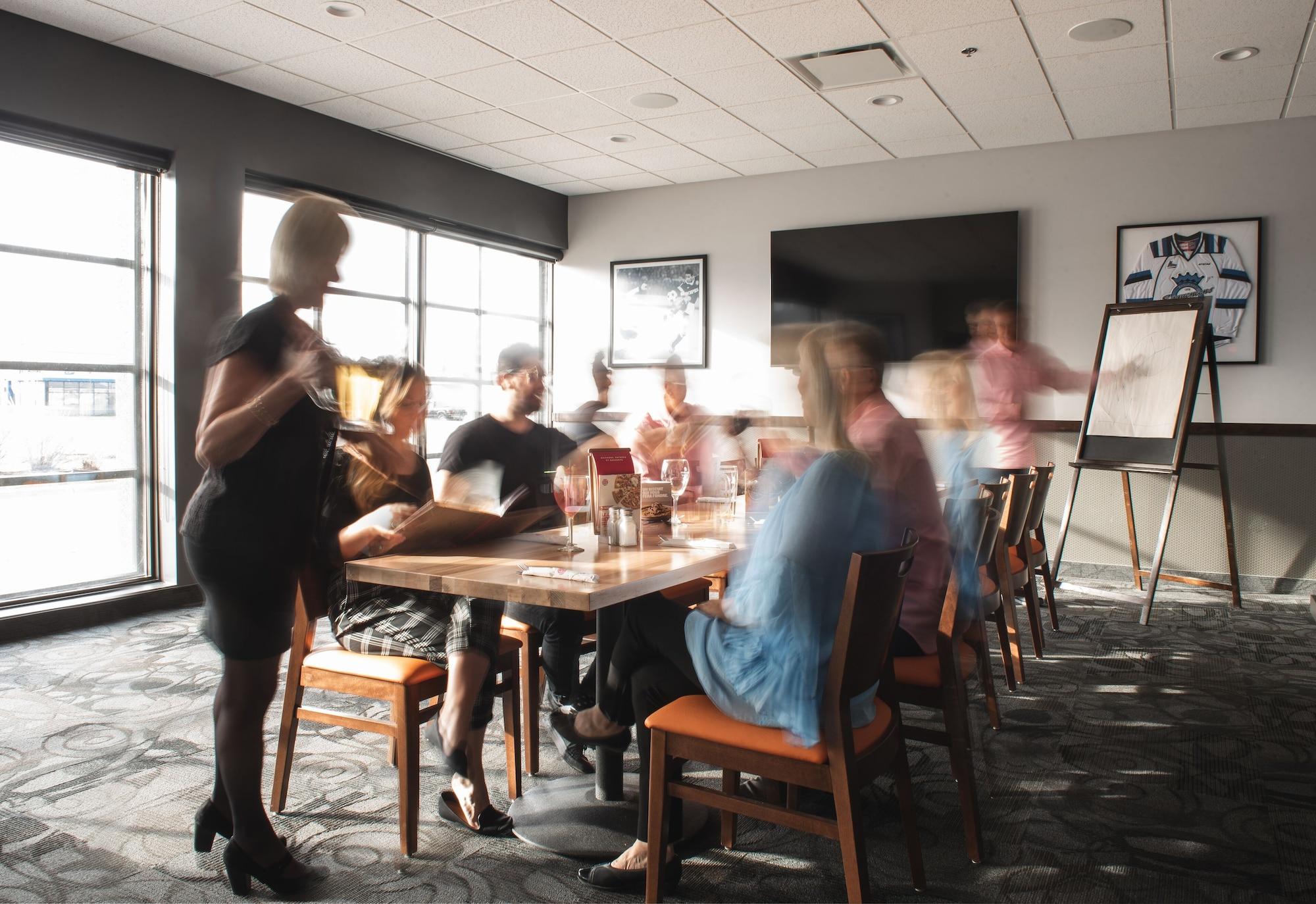 Restaurant Delta Hotels by Marriott Saguenay Conference Centre