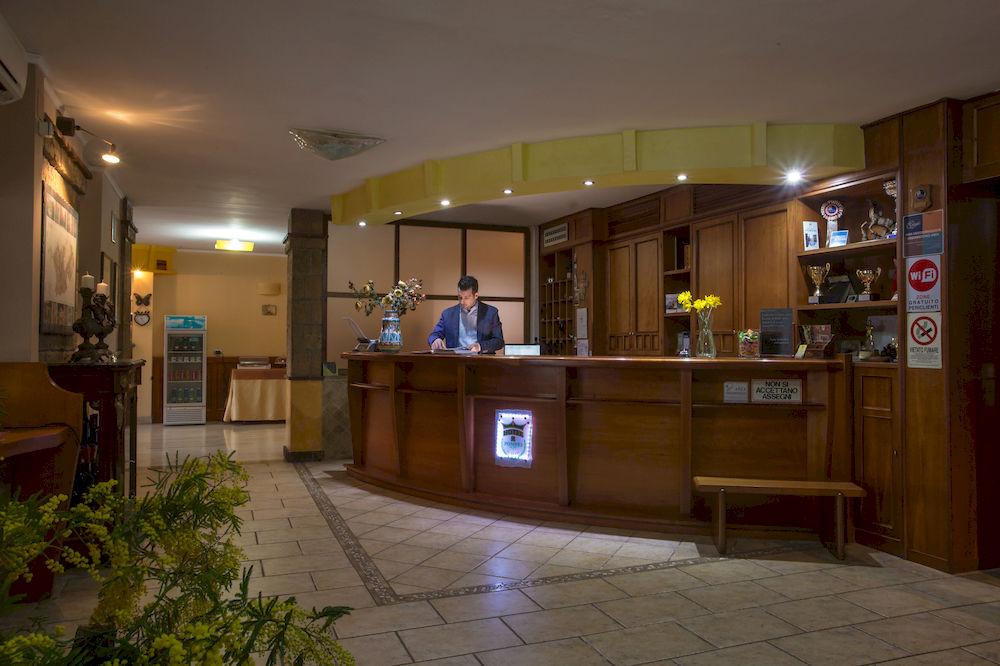 Vista Lobby Hotel Pompei