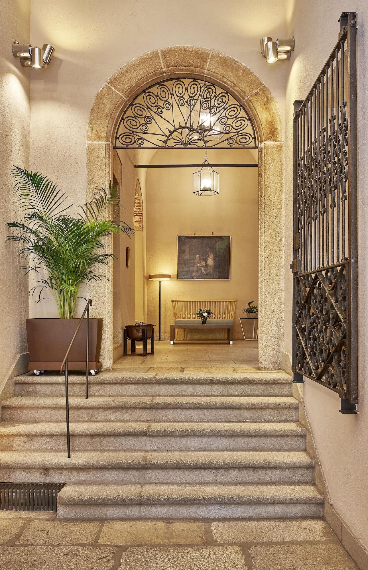 Vista Lobby NH Collection Cáceres Palacio de Oquendo