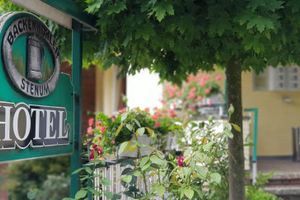 Alojamiento - Hotel Backenkoehler