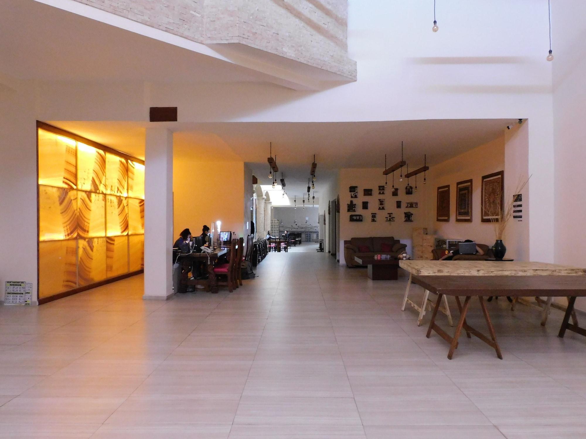 Vista Lobby Hotel Santa Rosa By Rotamundos