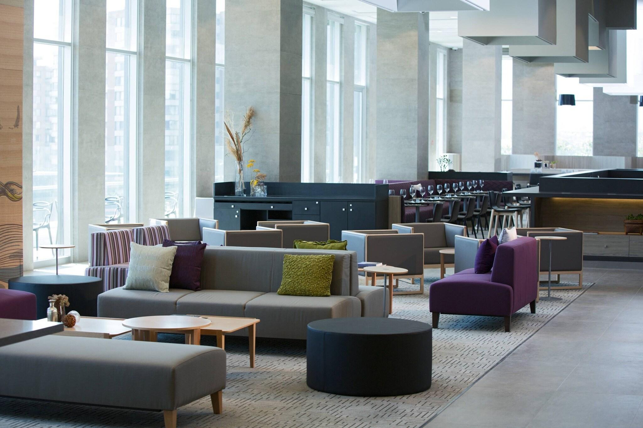 Vista Lobby Courtyard Santiago Las Condes