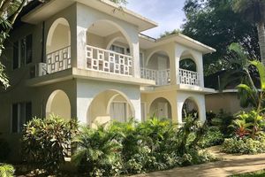 Paquete - Coral Seas Garden Resort