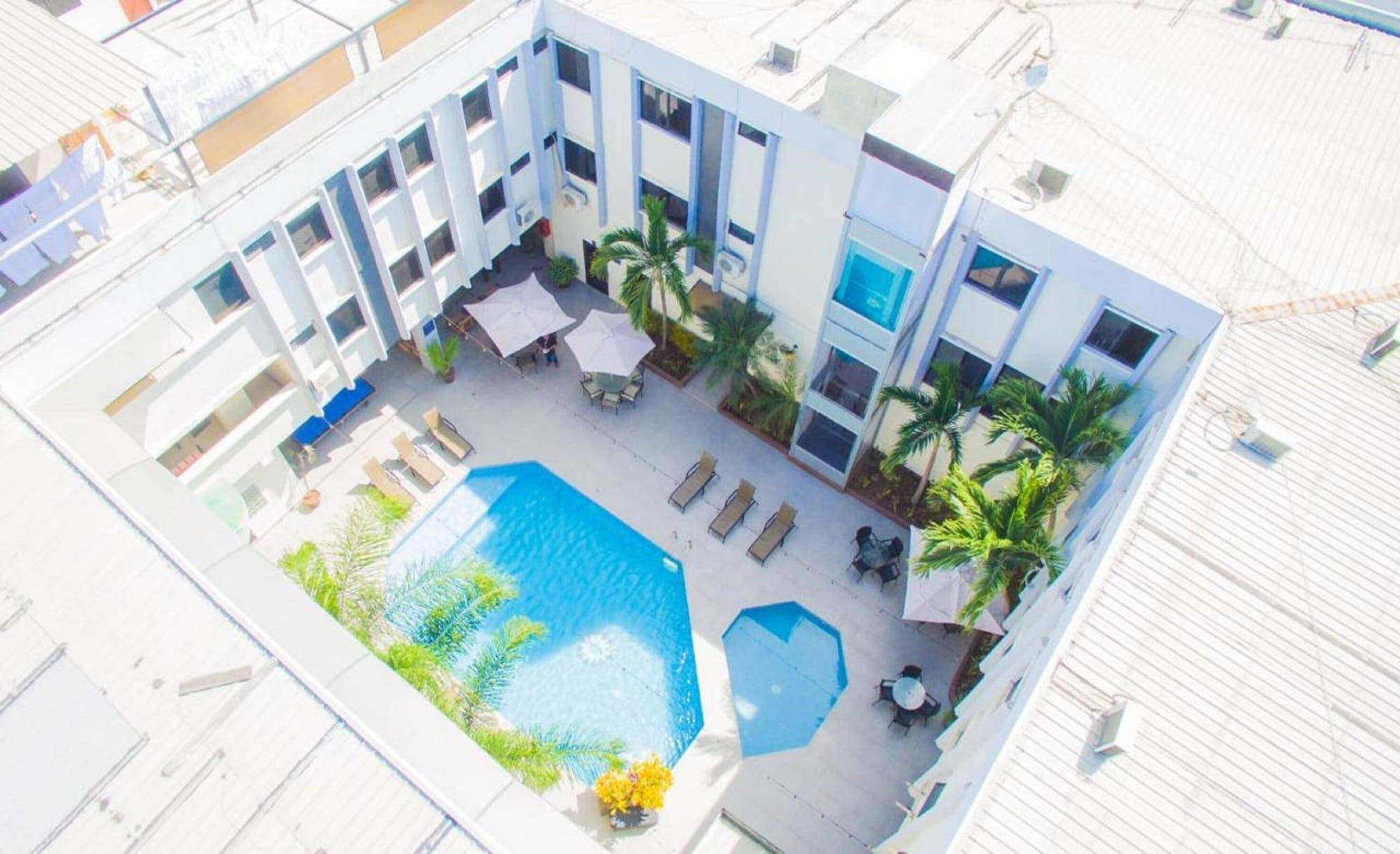 Vista Exterior Presidente Beach