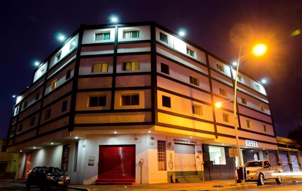 Portonovo Centro Guadalajara - Hoteles cerca de La Minerva en Guadalajara