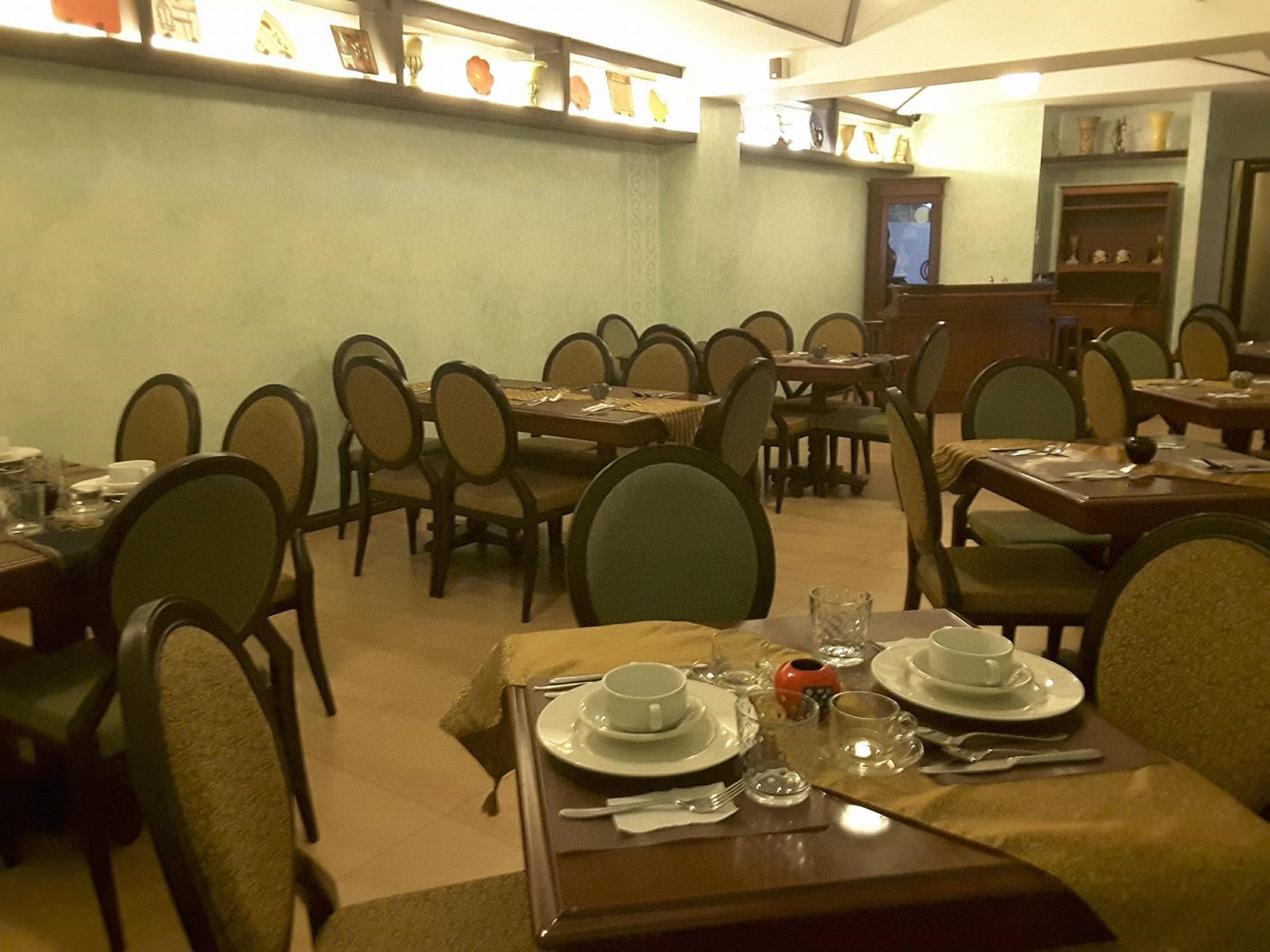 Restaurant Lee Boutique Hotel Tagaytay