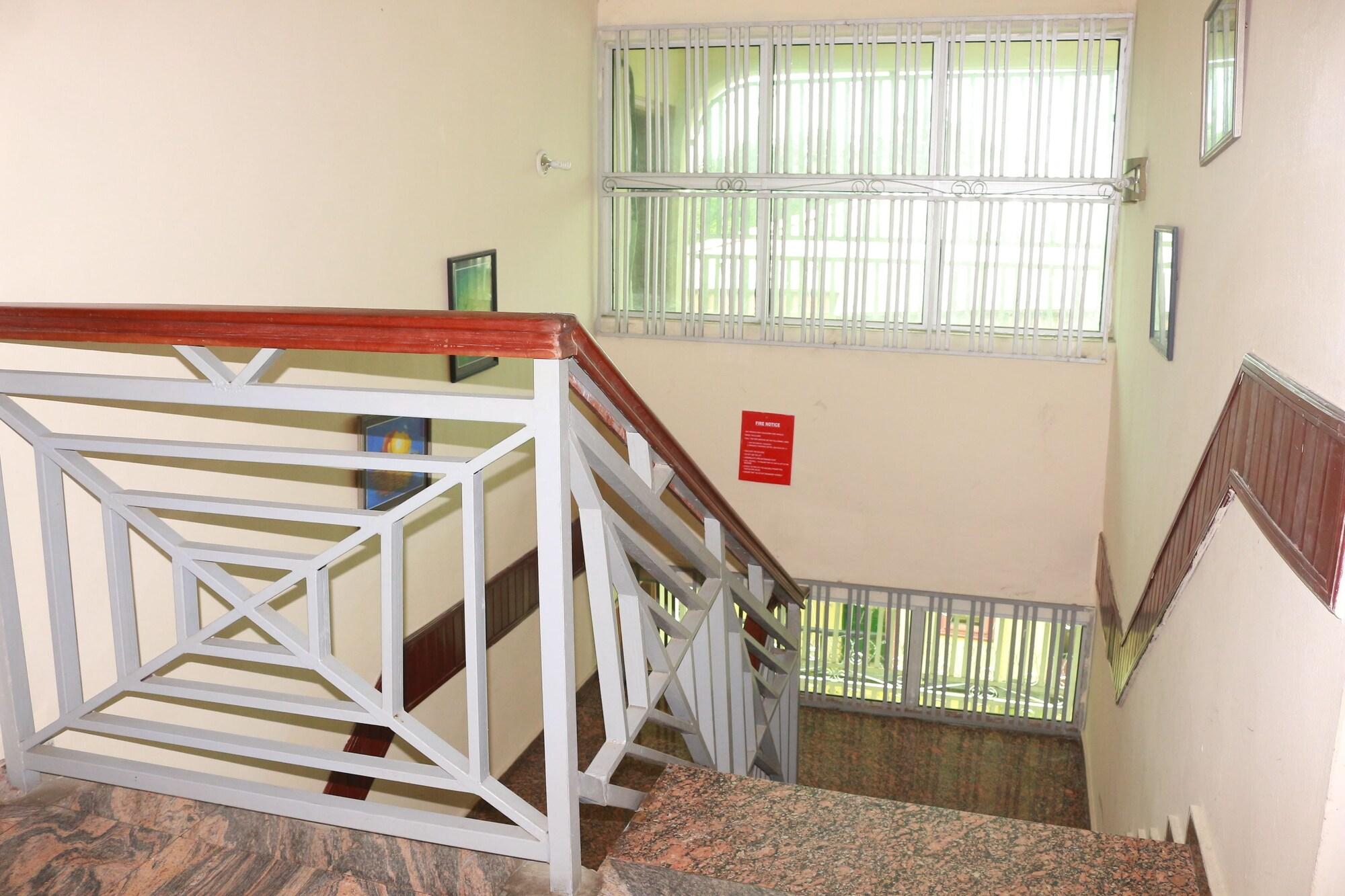 Varios Planet Guest House