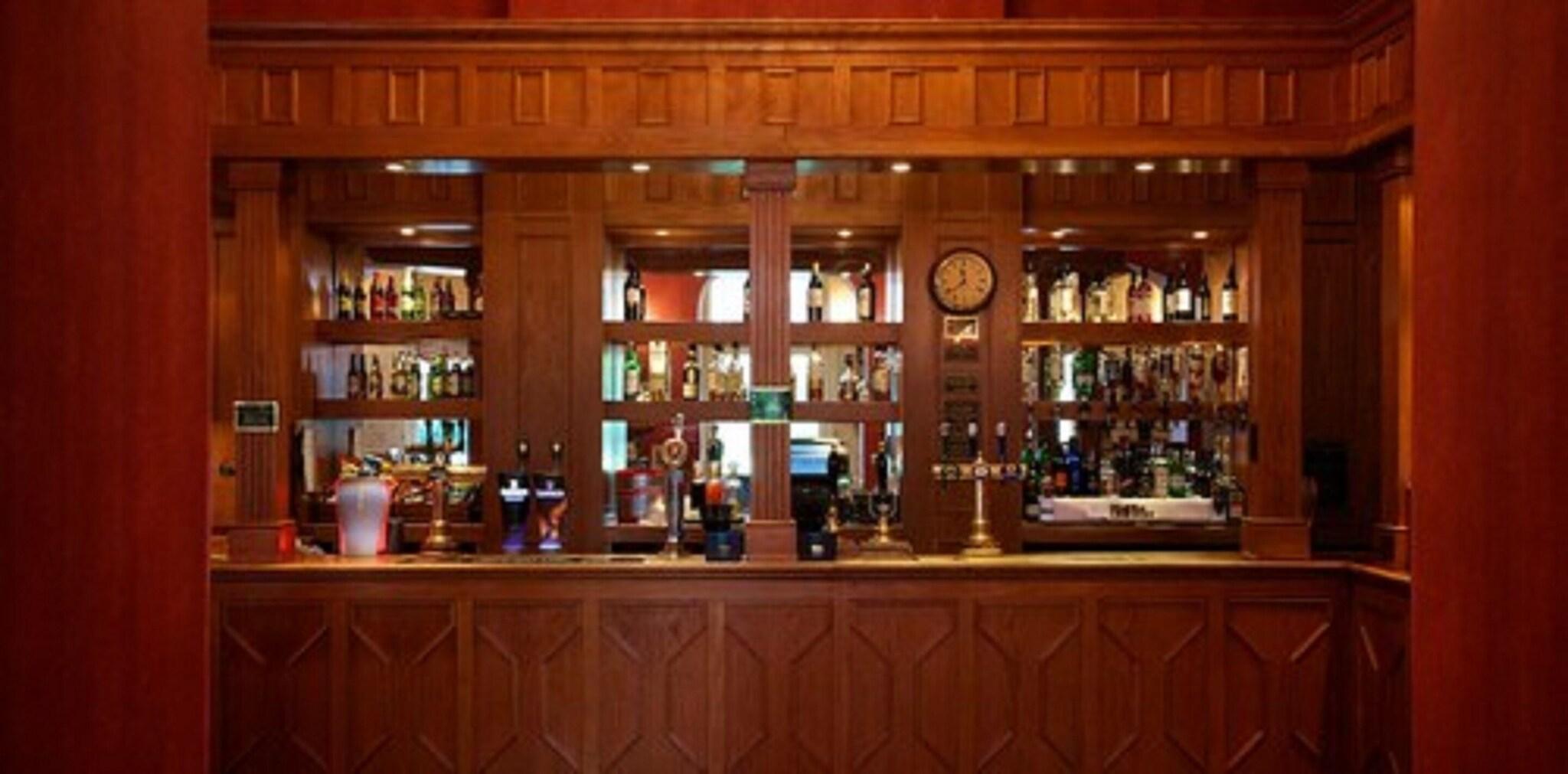 Bar/Salón Coulsdon Manor Hotel and Golf Club