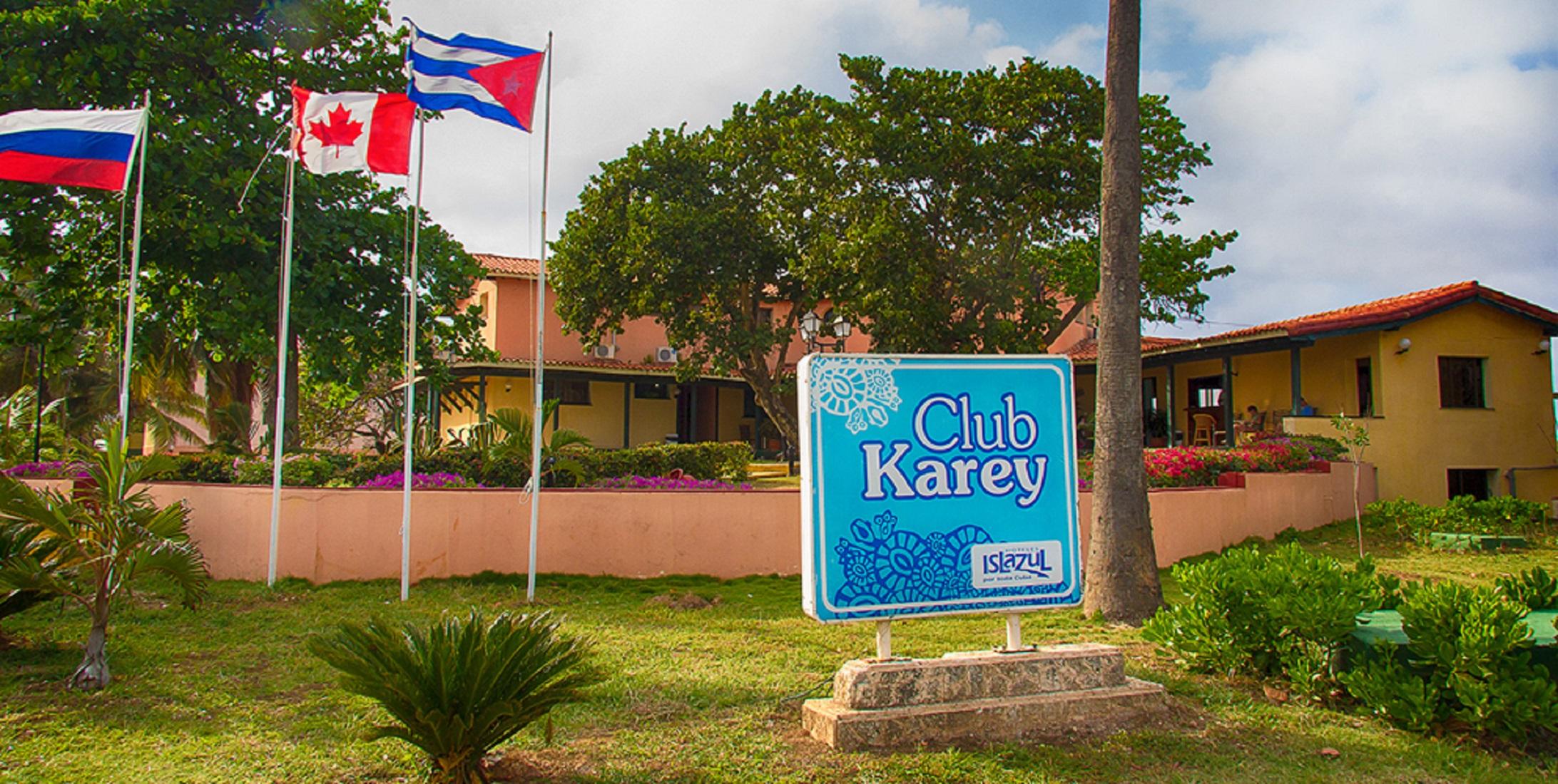 Vista da fachada Club Karey