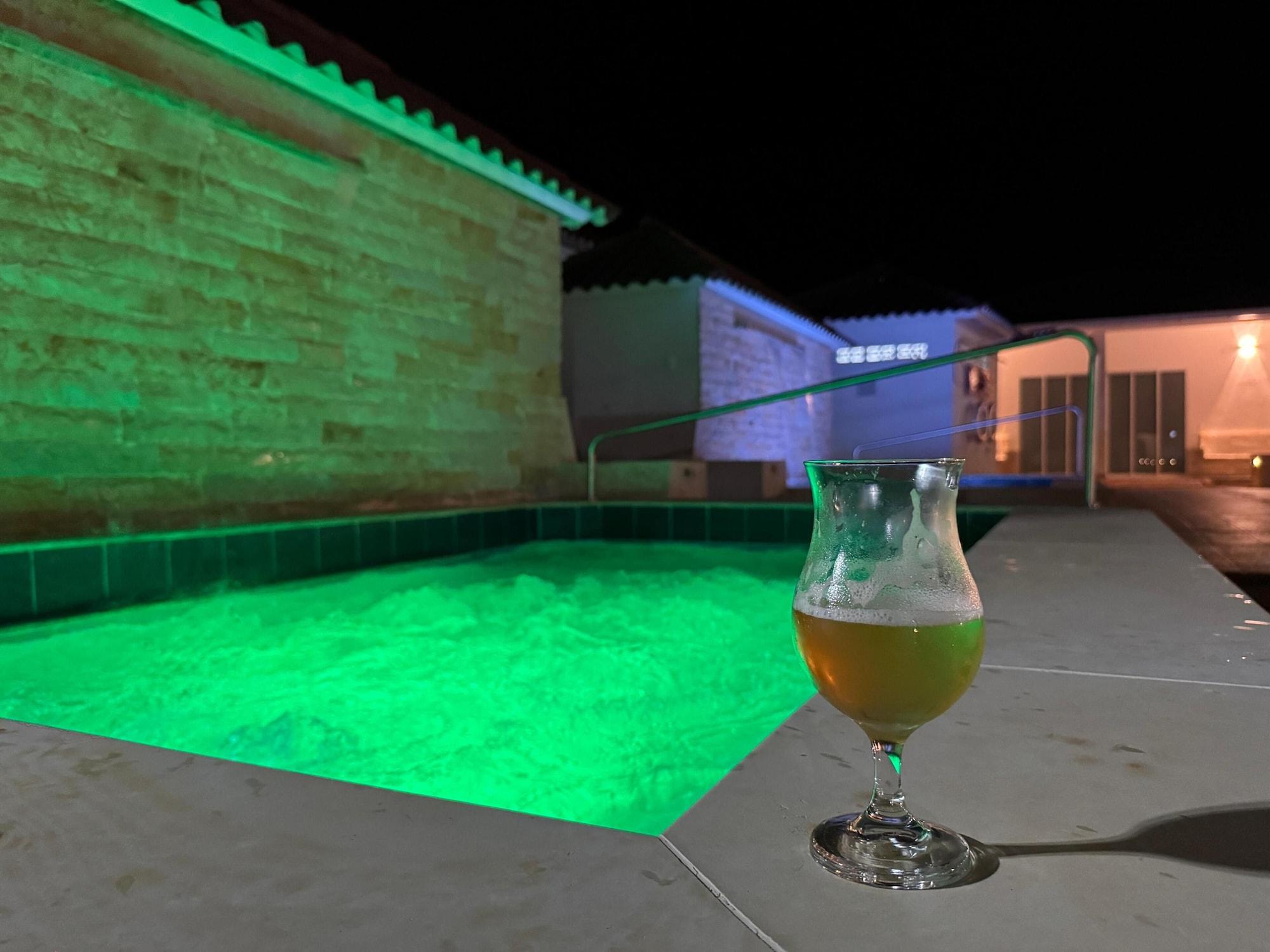 Vista Exterior Acaymas Club