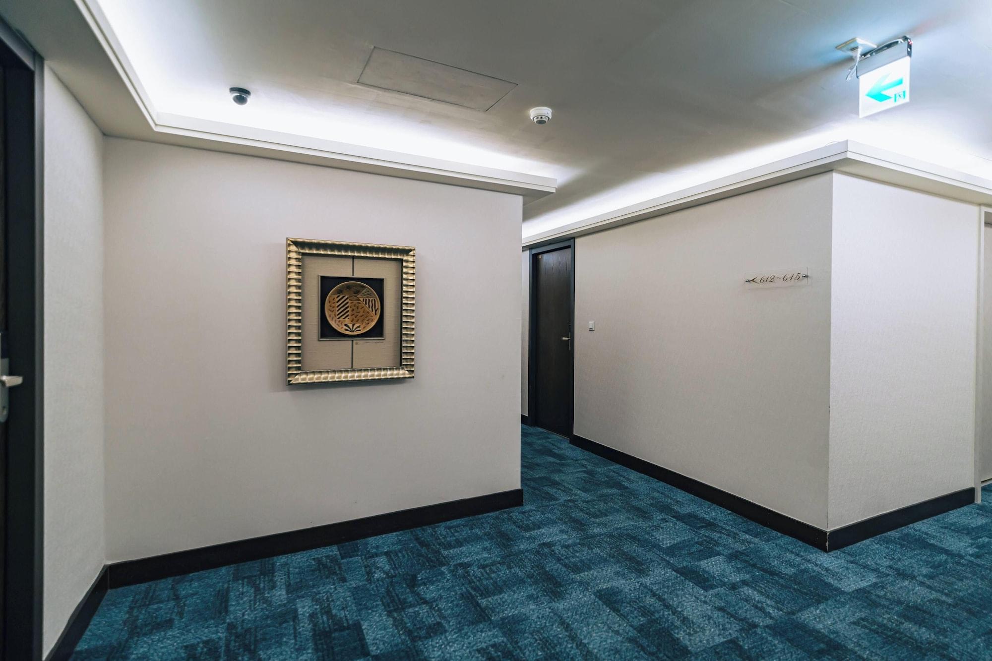 Vista Exterior Hotel Puri Ximen Branch