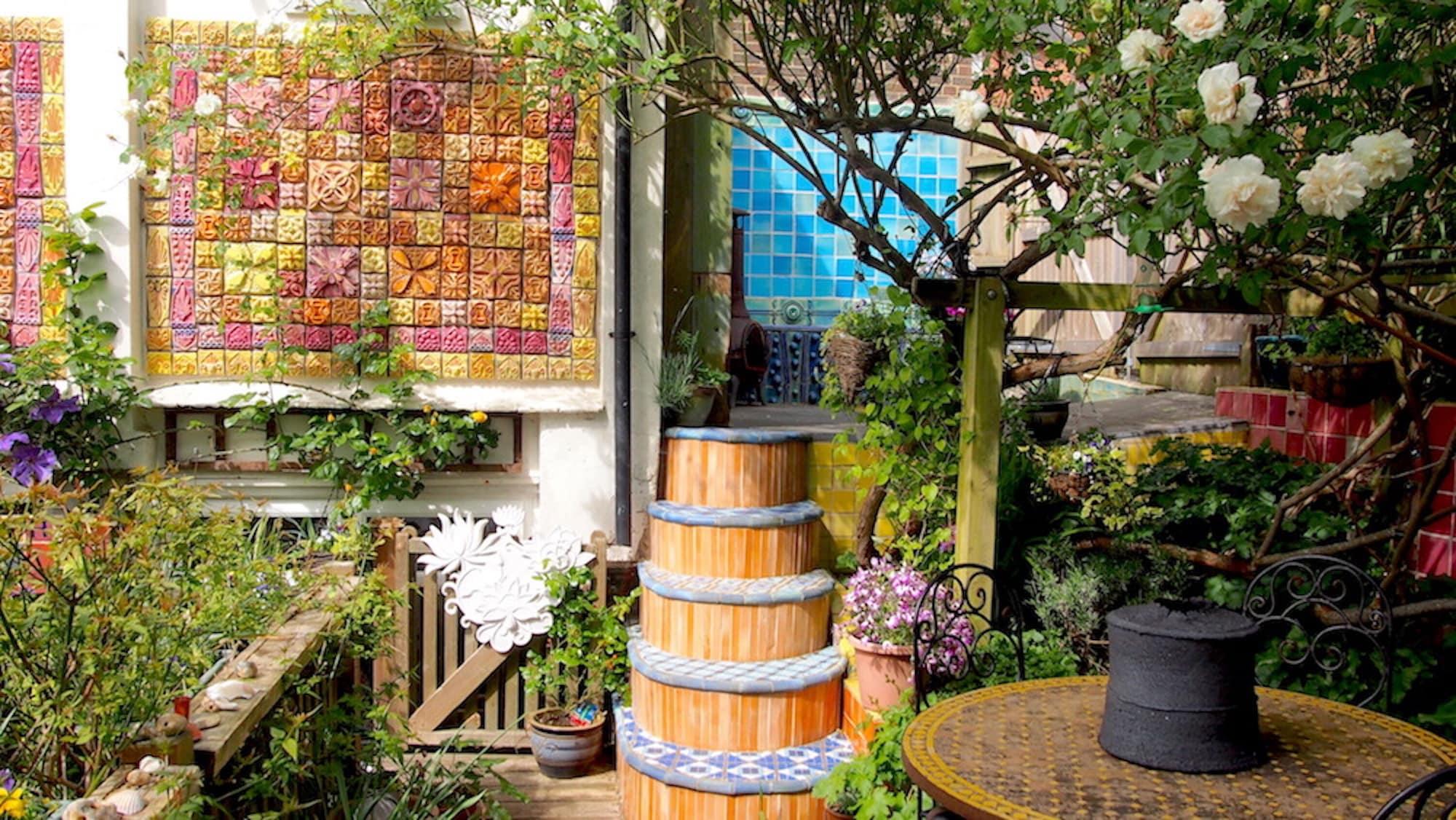 Varios The Ceramic House