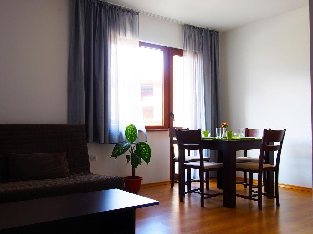 Equipamiento de Habitación Ruby Tower Apartments