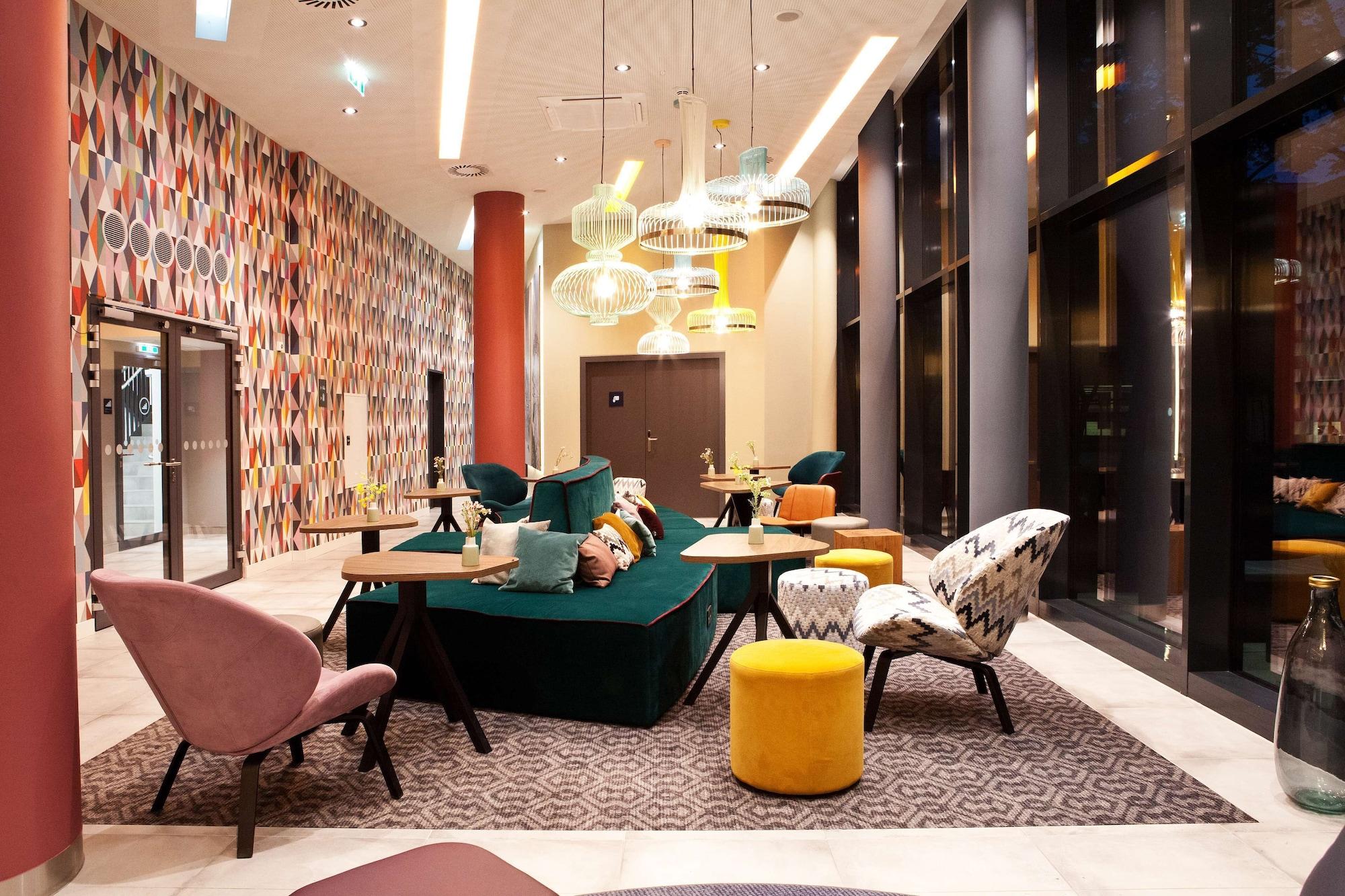 Vista Lobby Hampton by Hilton Vienna Messe