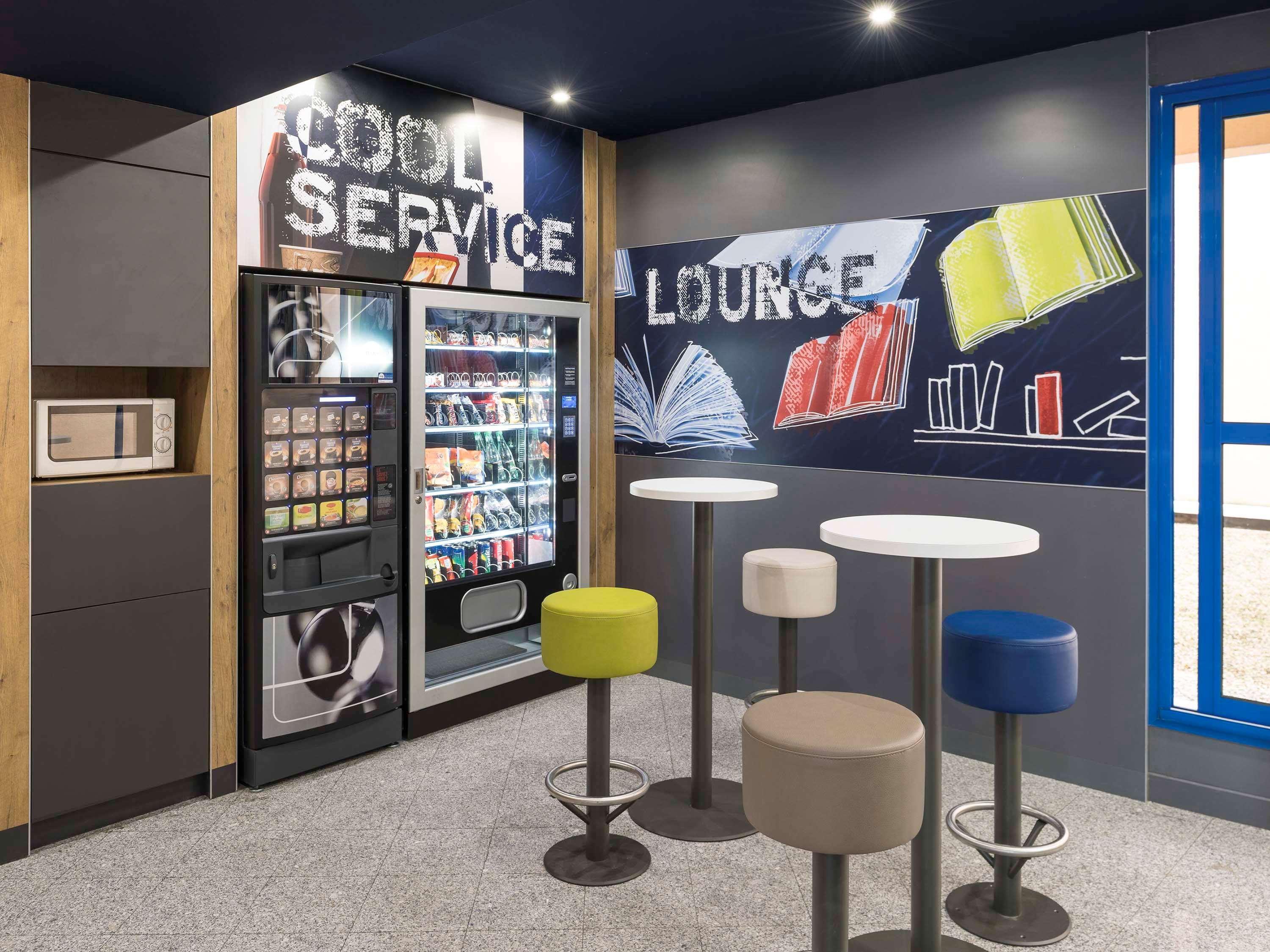 Vista Exterior Ibis Budget Bobigny Pantin