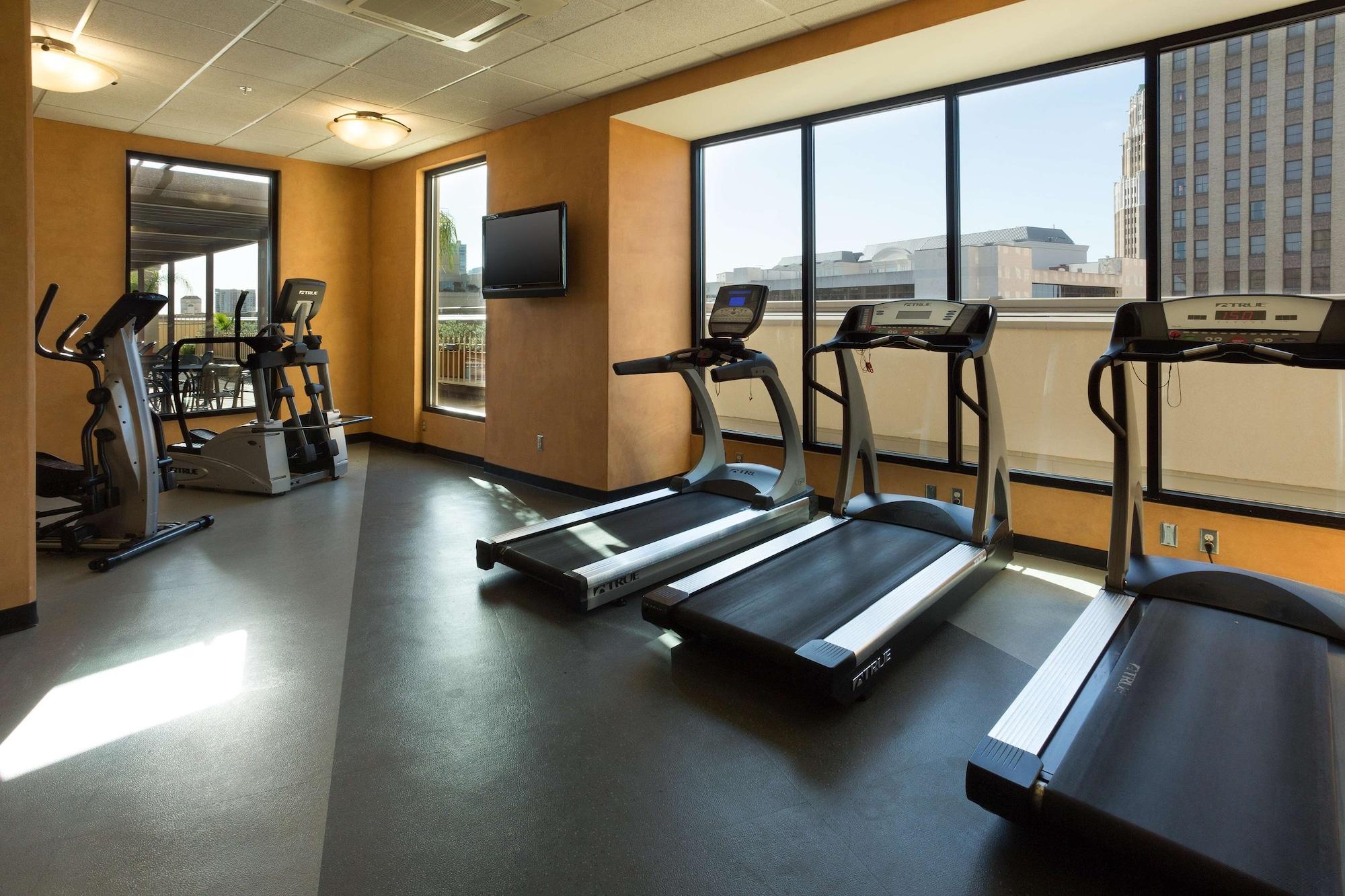 Gimnasio Drury Inn & Suites San Antonio Riverwalk