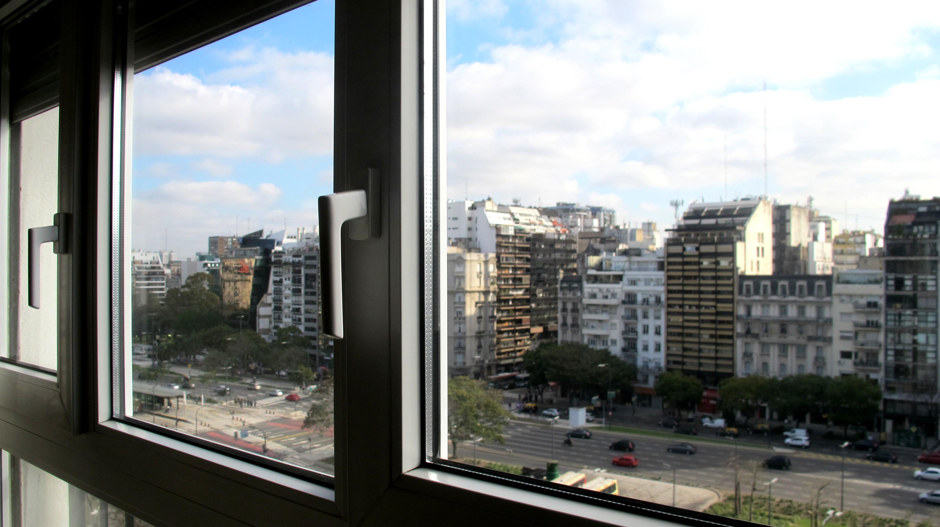 Vista Exterior Embajador Hotel