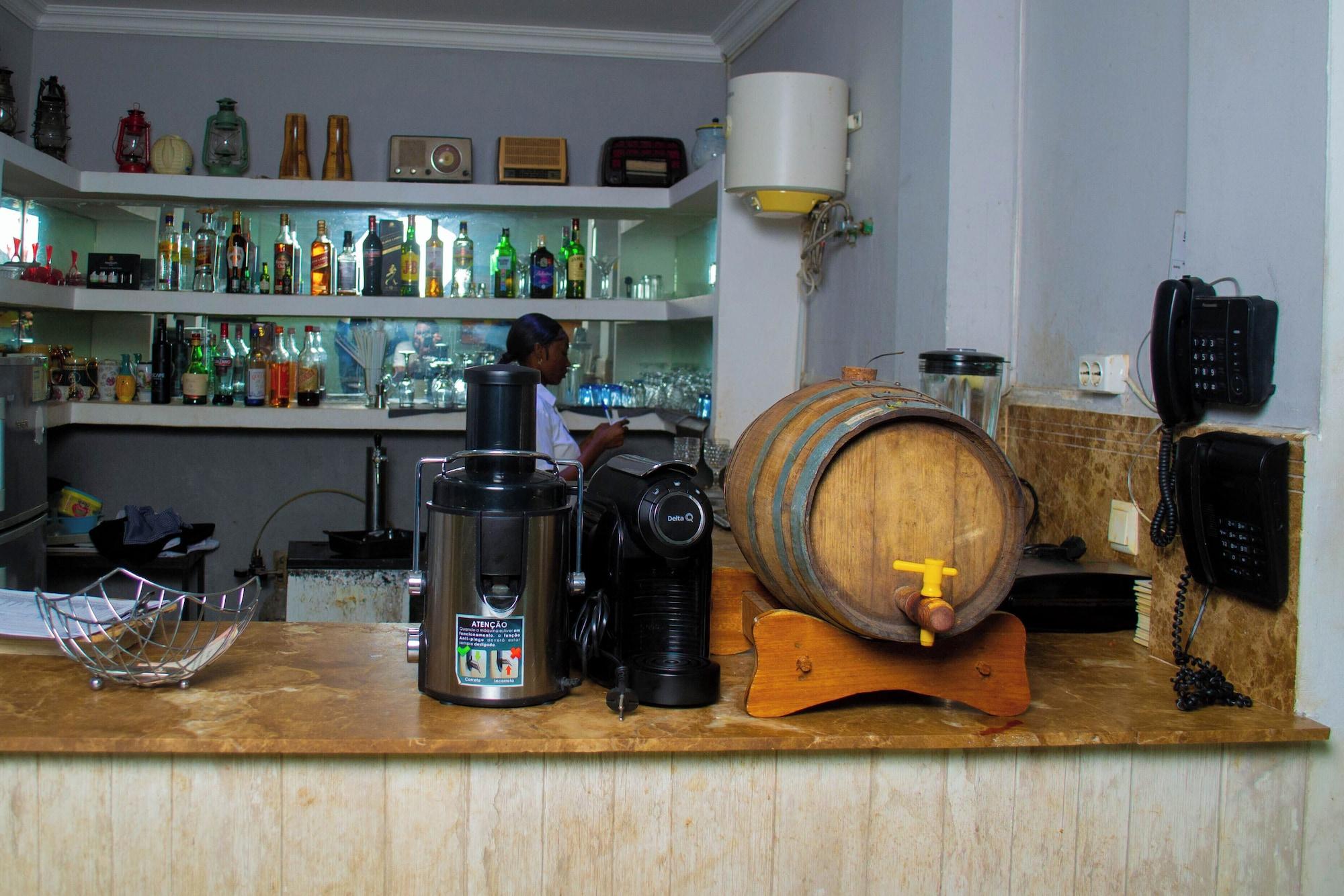 Equipamiento de Habitación HOTEL LLAELL