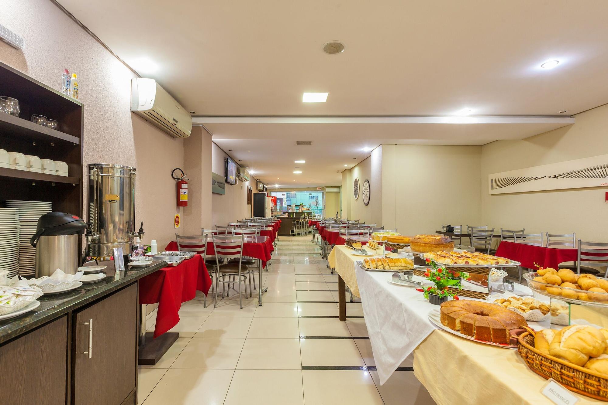 Restaurant Tri Hotel Criciúma