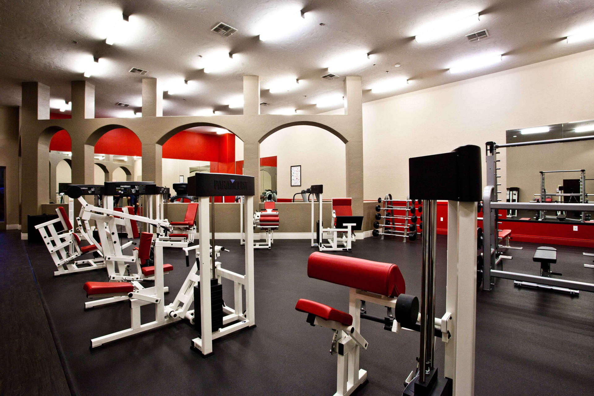 Gimnasio Tuscany Suites & Casino