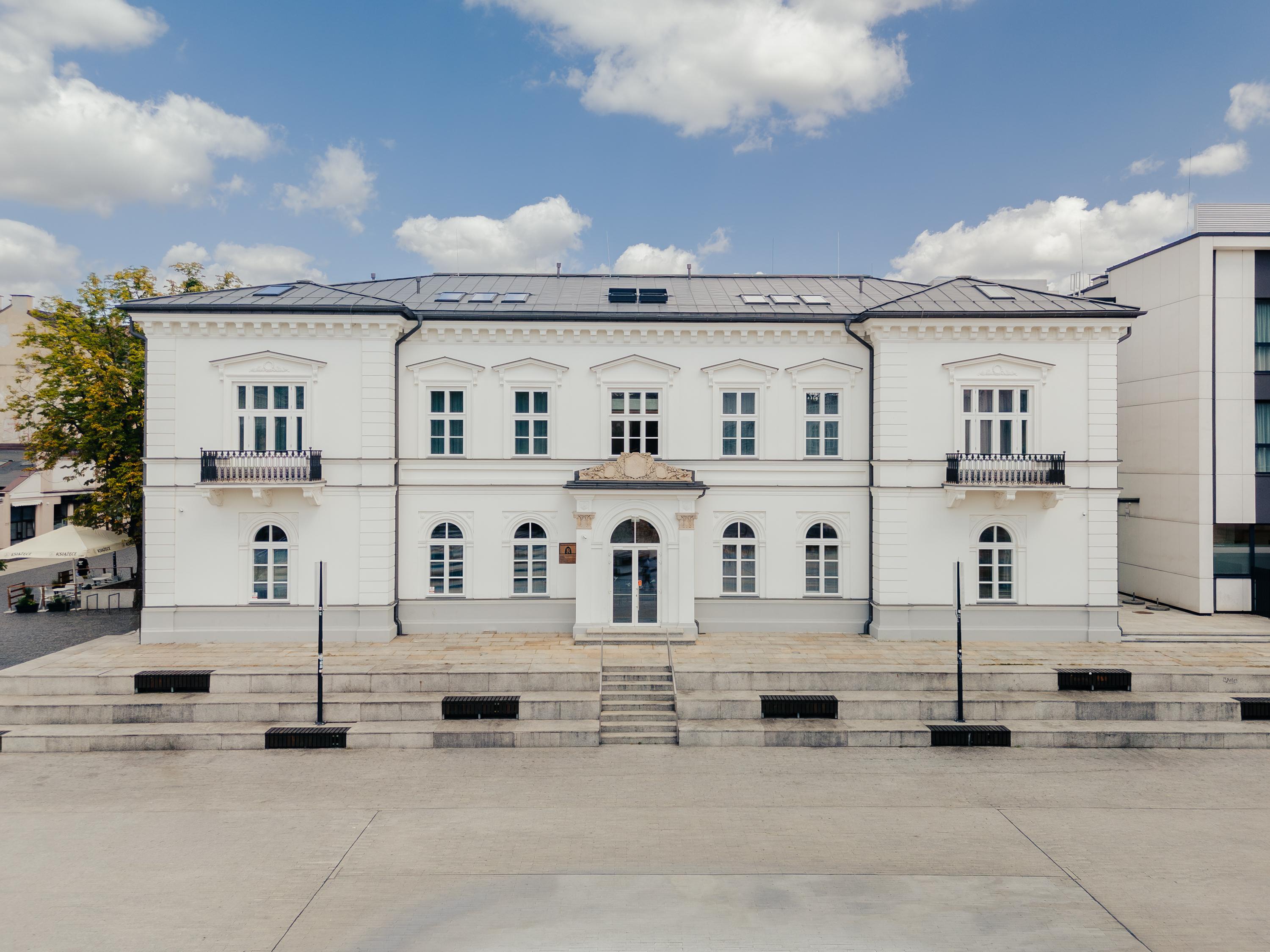 Vista Exterior Hilton Garden Inn Radom