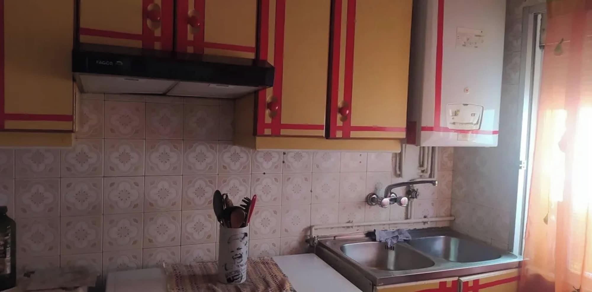 Equipamiento de Habitación Room in B&B - B&b hb Individual Airport Wanda Ifema