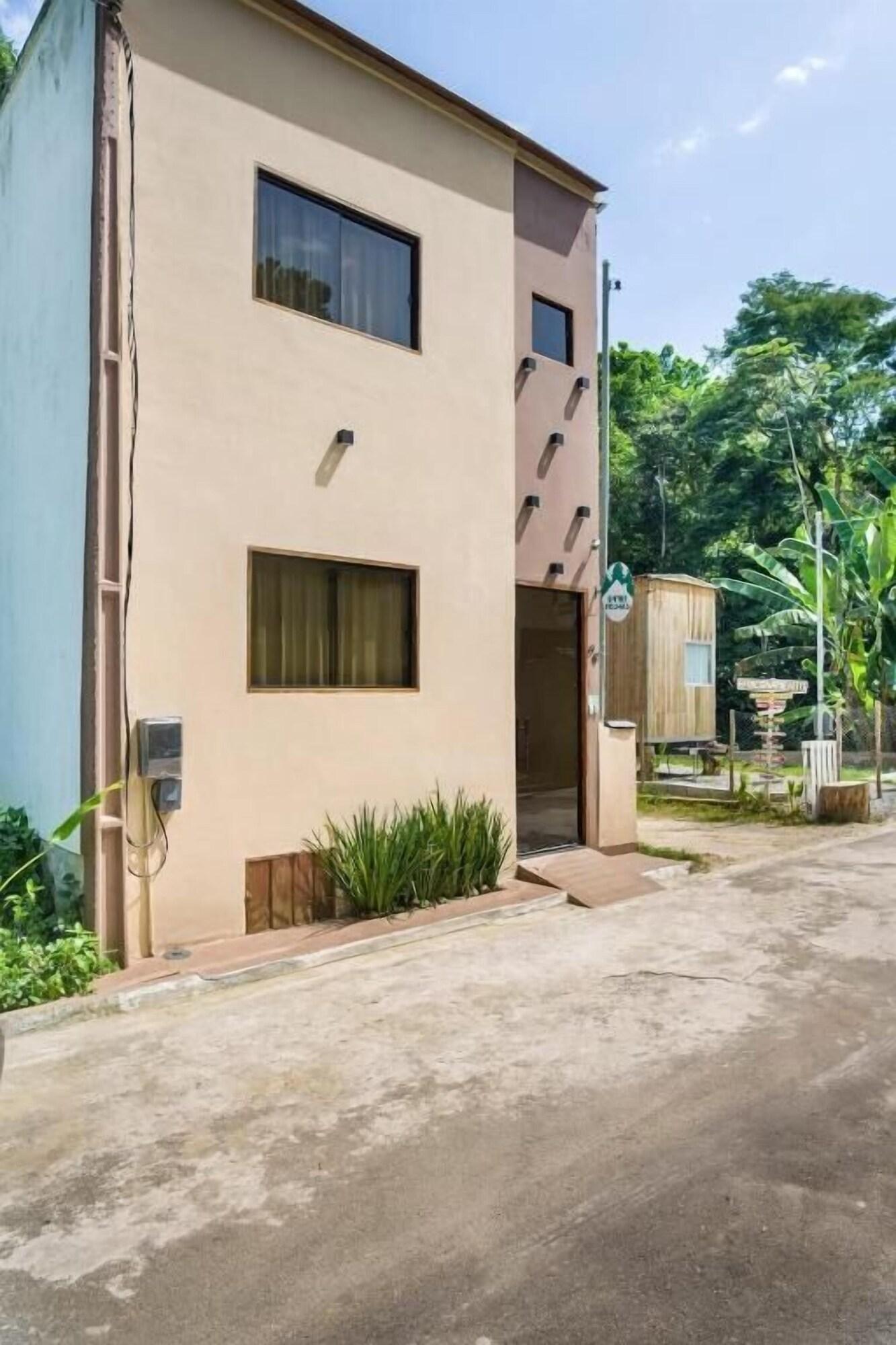 Vista Exterior Pousada Entre Folhas