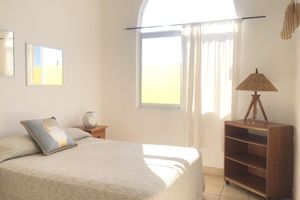 Alquiler Vacacional - Modern Home in the Center, Walk to the Beach