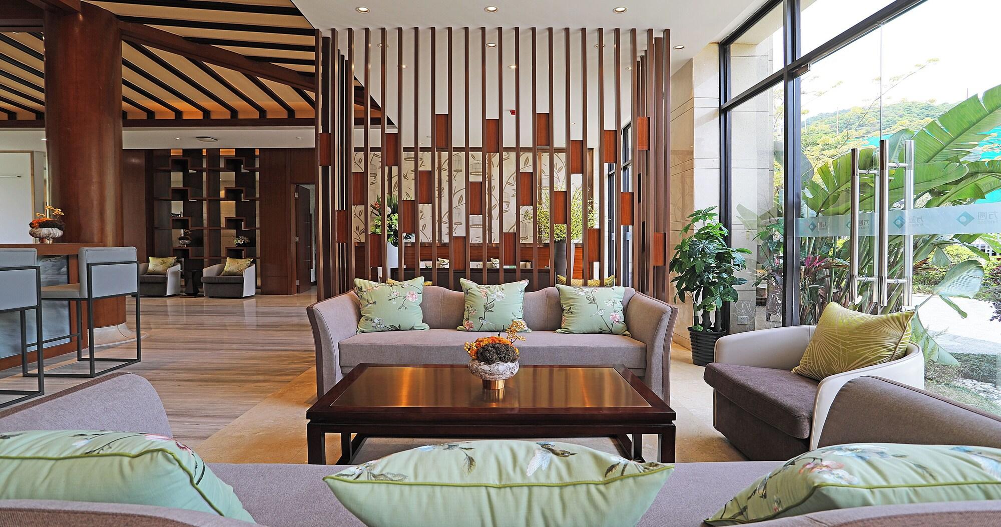 Varios The Rayna Resort